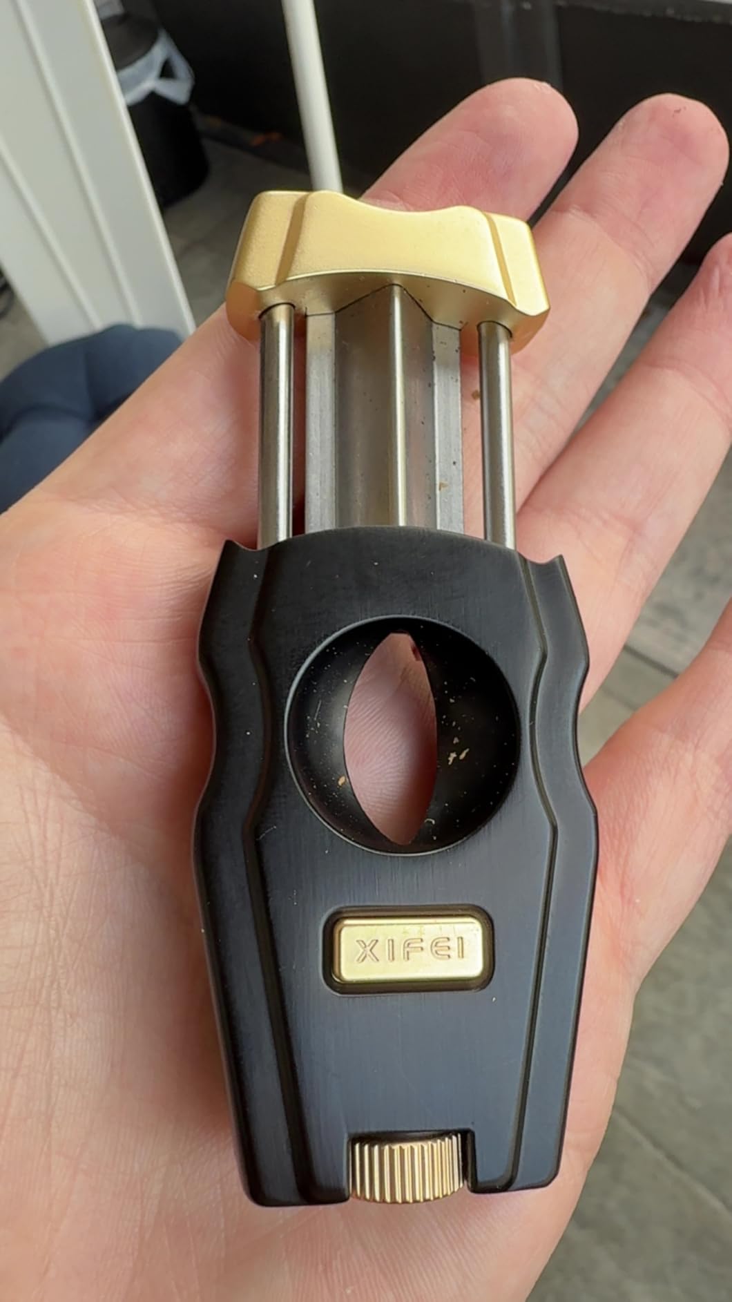 XIFEI Cigar Cutter, Stainless Steel V-Cut Cigar Cutter Built-in Cigar Puncher (Black Gold) customer photo 2