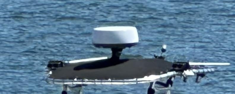 Simrad HALO20+ 36 NM 20-inch Pulse Compression Radar, 60 RPM, with Collision Avoidance and VelocityTrack, Dual Range Doppler Technology Built-in customer photo 2