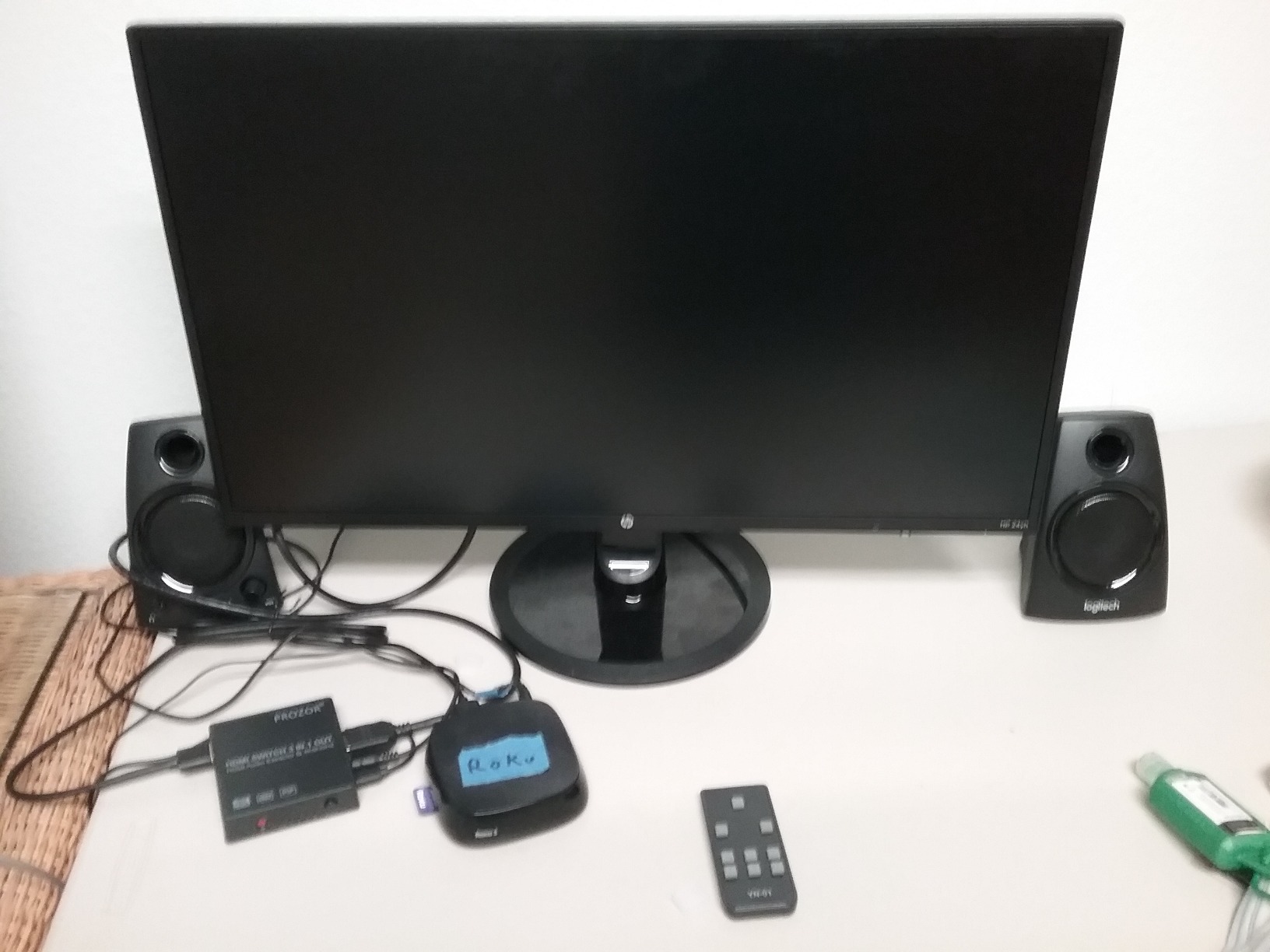 J-Tech Digital HDMI Splitter 1 in 2 Out 4K 60Hz Multi-Resolution Output (MRO) HDMI 2.0 Splitter Supports Downscale HDR HDR10 / Dolby Vision 4K@60Hz 4:4:4 HDCP2.3 2.2 (JTECH-4KSP2) customer photo 2