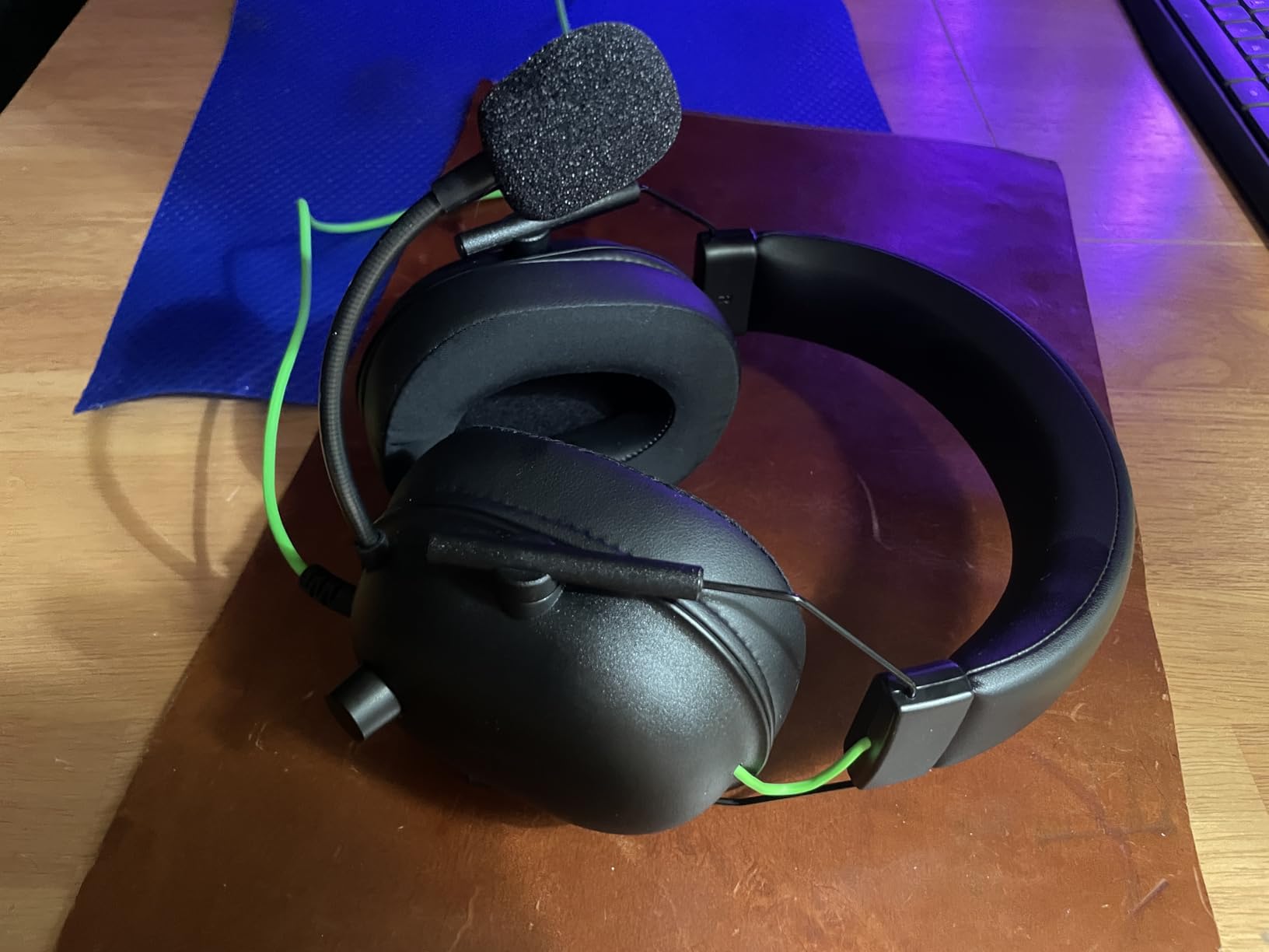Razer BlackShark V2 X Gaming Headset: 7.1 Surround Sound - 50mm Drivers - Memory Foam Cushion - For PC, PS4, PS5, Switch customer photo 1