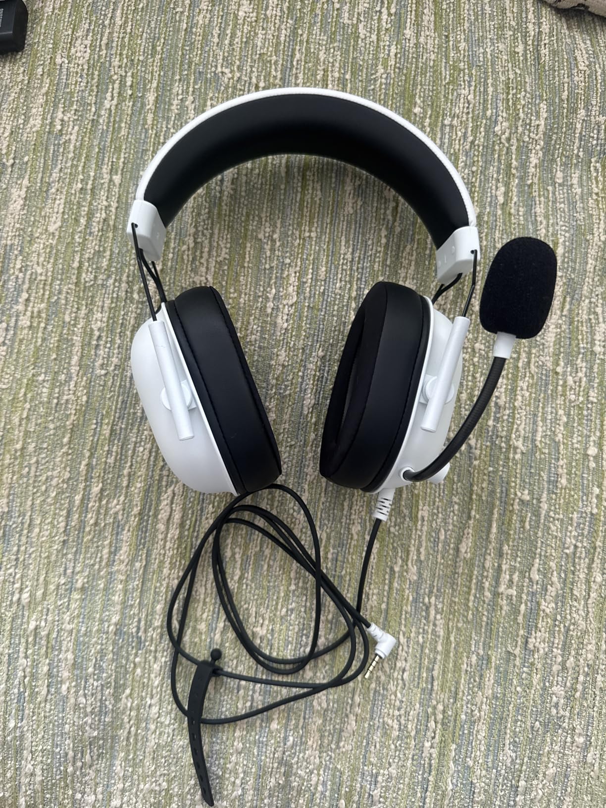 Razer BlackShark V2 X Gaming Headset: 7.1 Surround Sound - 50mm Drivers - Memory Foam Cushion - For PC, PS4, PS5, Switch customer photo 2