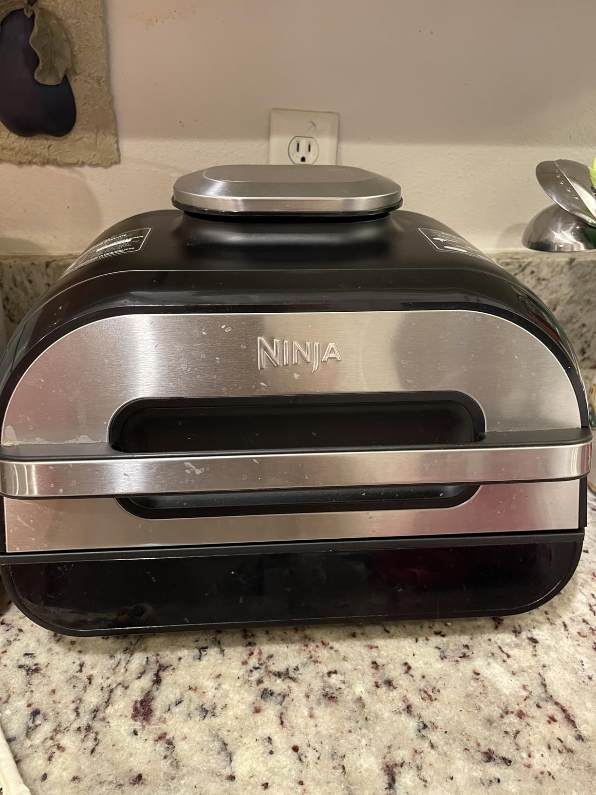 Ninja | Indoor Grill and Air Fryer| Foodi Smart XL | 6-in-1 Grill, Air Fry, Roast, Bake, Broil, Dehydrate & Crisp |Smart Thermometer & Splatter Shield | Dishwasher Safe Parts | Black/Silver | FG551 customer photo 1
