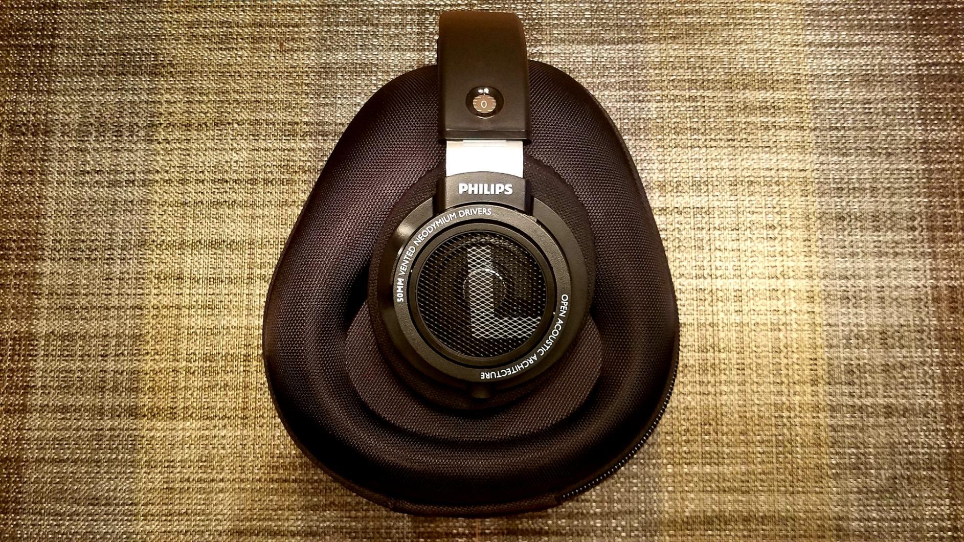 Philips Open Back Wired Headphones - Cushioned Over Ear Headphones with Adjustable Headband for Ultimate Comfort and Superior Sound Quality, Plugs into TV, Stereo or PC, Ideal for Podcasts or Music customer photo 2