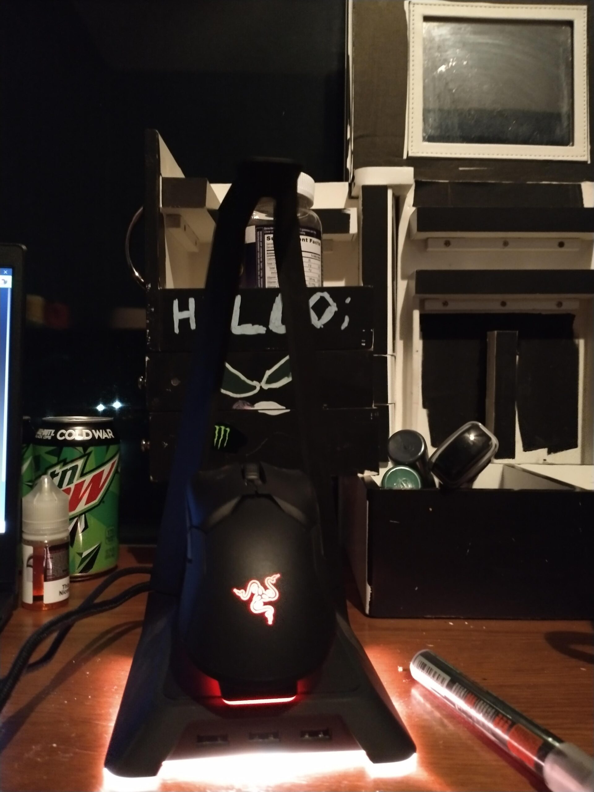 Razer Base Station V2 Chroma Headphone Headset Stand Holder: Chroma RGB Lighting - Taller Stand & Anti-Slip Ledge - USB Charging Ports customer photo 1