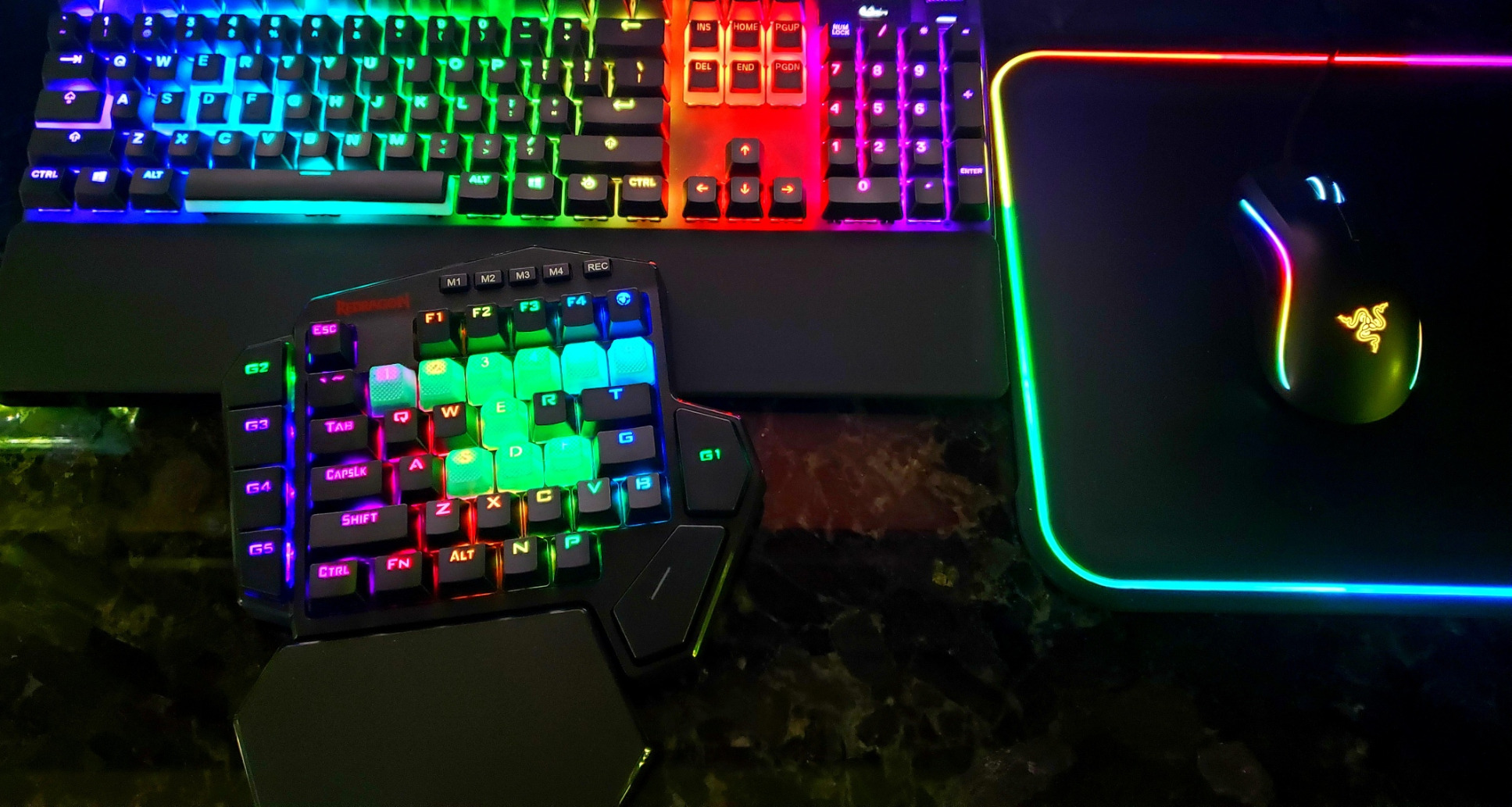 Redragon K585 PRO Wireless One-Handed Mechanical Keyboard, 42 Keys 3-Mode RGB 40% Gaming Keypad w/ 7 Onboard Macro Keys, Detachable Wrist Support, Rechargeable Battery (Blue Switch) customer photo 2