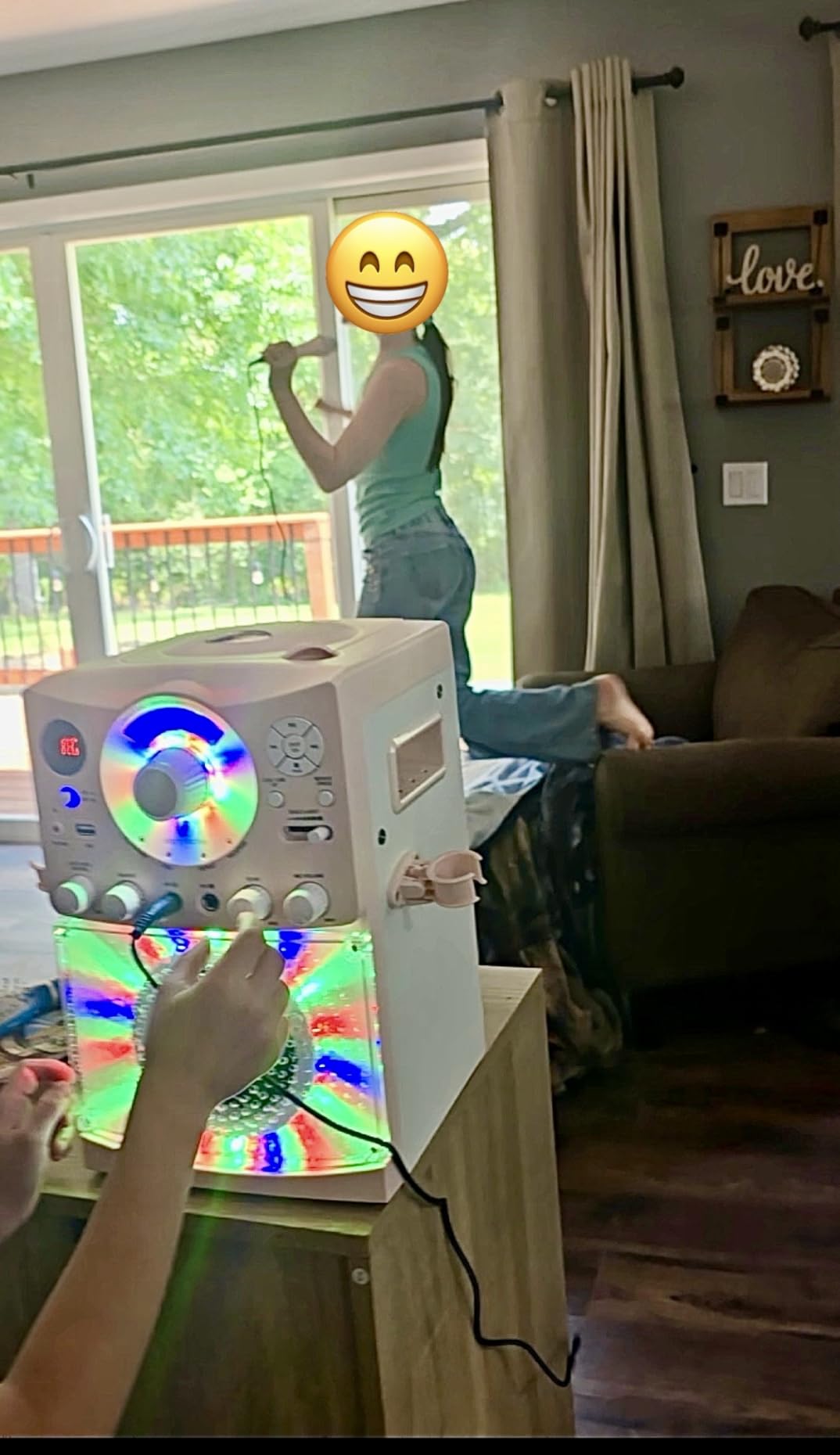 Singing Machine Portable Karaoke Machine with Wired Mic, Bluetooth, LED Lights - For Adults & Kids customer photo 1