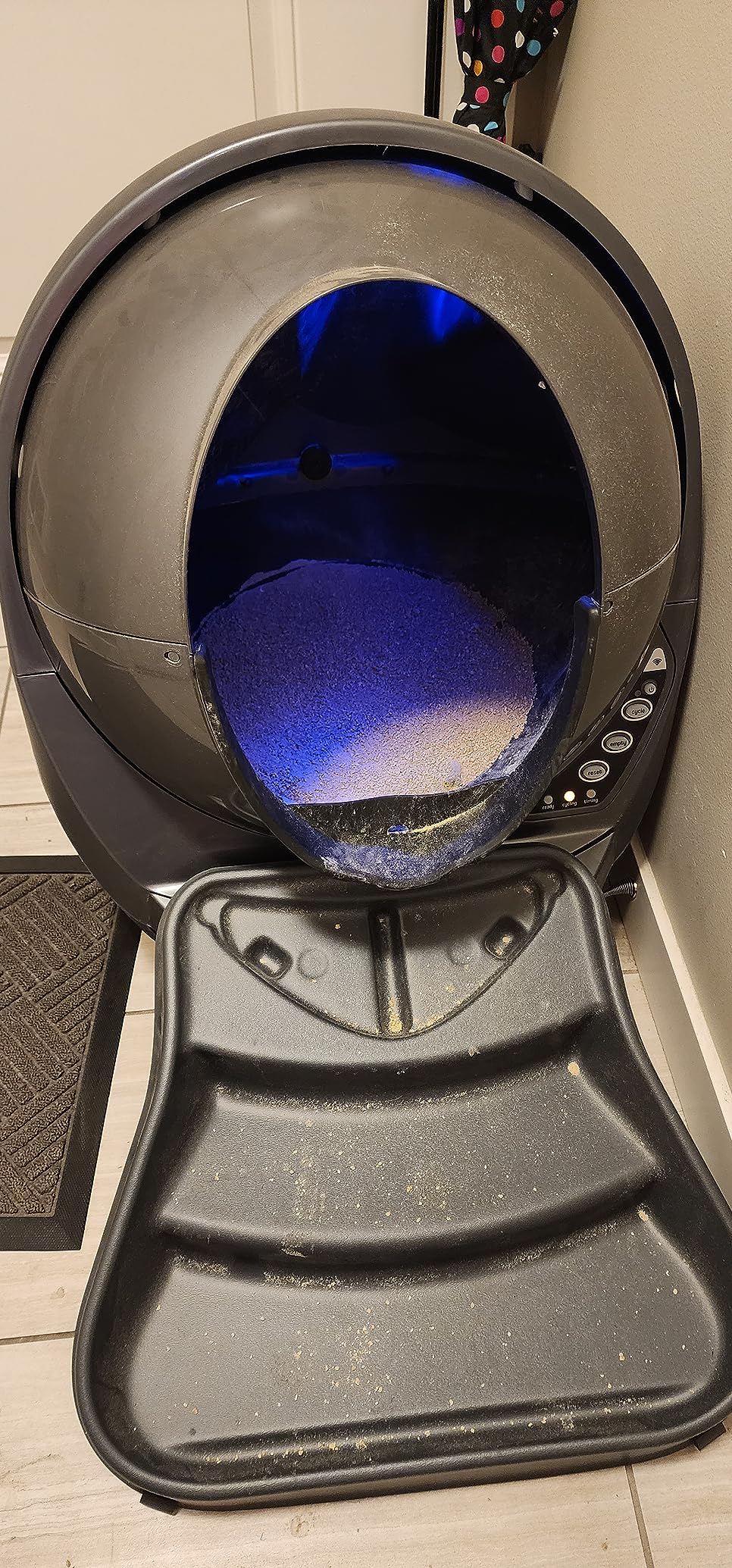 Litter-Robot 3 Connect by Whisker, Grey - Automatic, Self-Cleaning Cat Litter Box, App Control, Helps Reduce Litter Box Odors, Works with Any Clumping Litter, WhiskerCare 1-Year Warranty customer photo 1