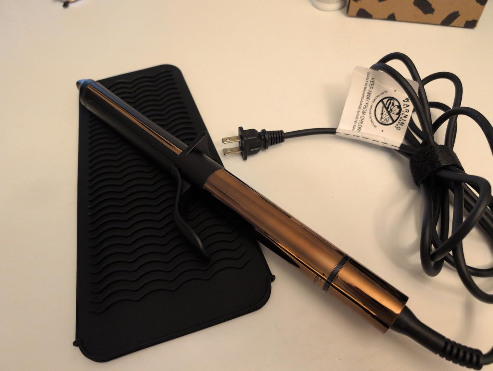 ELLA BELLA Curling Iron 1 Inch - Professional Hair Curler - Curling Wand - Ceramic Curling Irons - Transform Your Look in Seconds - Suitable for All Hair Types - Say Goodbye to Heat Damage customer photo 2
