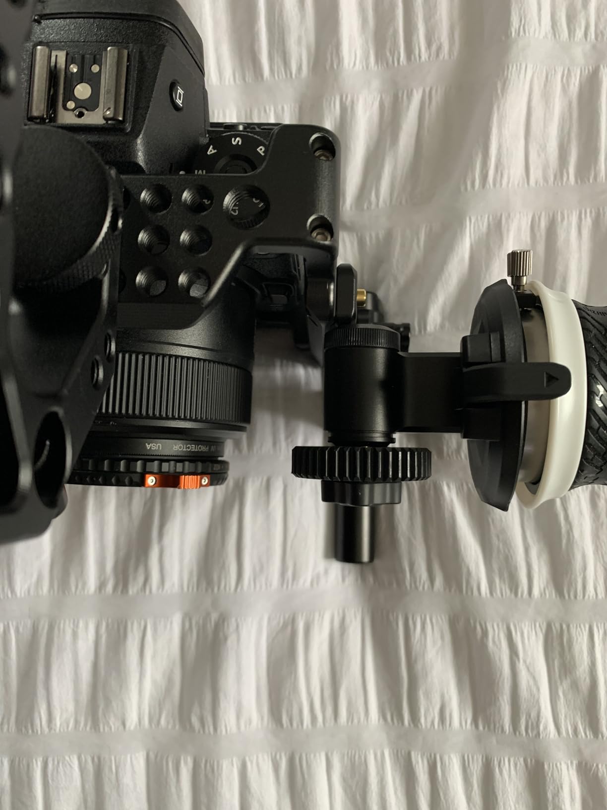 SmallRig Mini Follow Focus with A/B Stops & 15mm Rod Clamp and Snap-on Gear Ring Belt for DLSRs and Mirrorless Cameras, Fits Different Diameter Lenses Up to 114mm customer photo 2