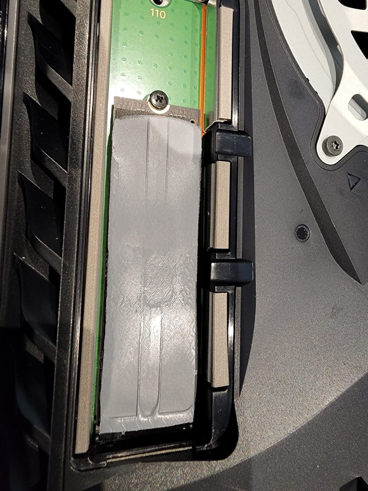 ElecGear PS5 NVMe SSD Heatsink, EL-P5C Heat Pipe + Solid Aluminum Cooler for PlayStation 5 Internal PCIe M.2 NVMe 4.0 Gen4 Memory, Re-Designed SSD Mounting Post Kit - (Not for Slim/Pro) customer photo 2