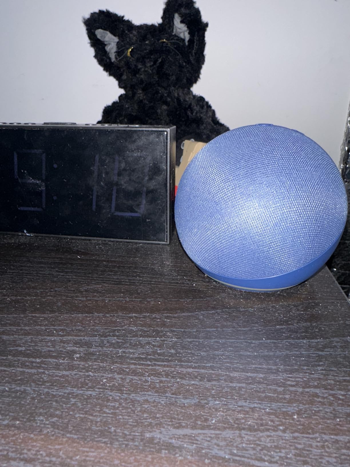Amazon Echo Dot (newest model) - Vibrant sounding speaker, Designed for Alexa+, Great for bedrooms, dining rooms and offices, Charcoal customer photo 2