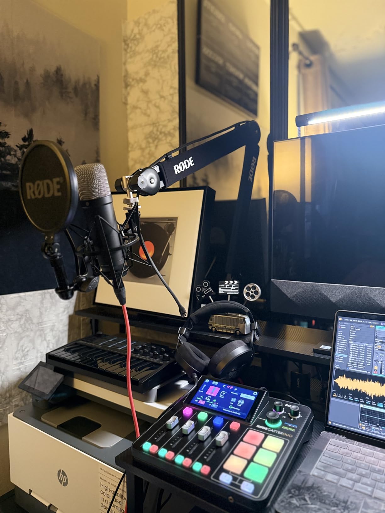 RØDE PSA1+ Professional Studio Arm with Spring Damping and Cable Management customer photo 1