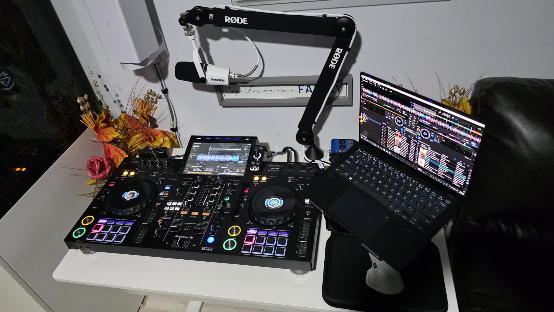 RØDE PSA1+ Professional Studio Arm with Spring Damping and Cable Management customer photo 2