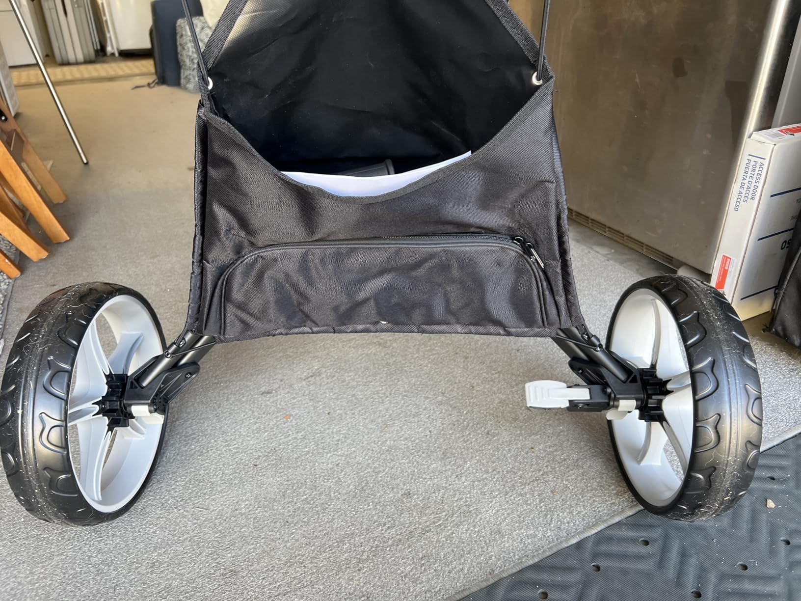 Caddytek CaddyLite ONE-Swivel V8 Golf Push Cart - Lightweight 3 Wheel Foldable Cart with One-Click Folding, 360° Swivel Front Wheel, Adjustable Handle, Cooler Basket, Umbrella & Drink Holder customer photo 2