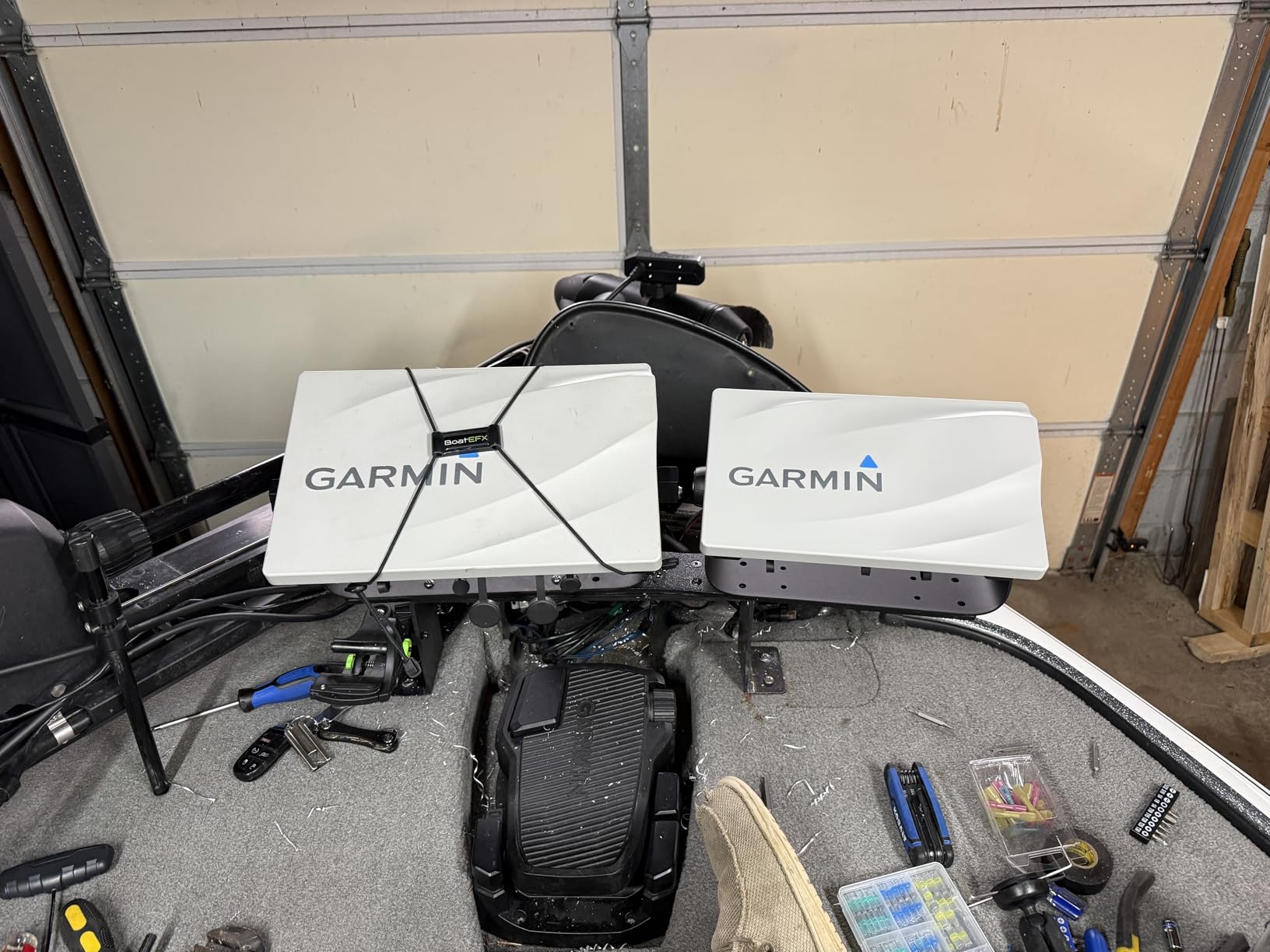 Garmin LiveScope Plus System with GLS 10 and LVS34 Transducer customer photo 1