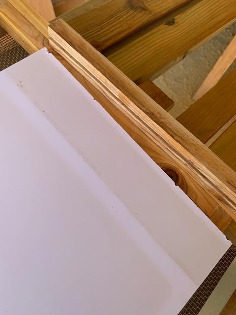 BeeCastle Beehive Screened Bottom Board Dipped in Beeswax, Screened Bottom Board with Solid Wood (10-Frame) customer photo 2