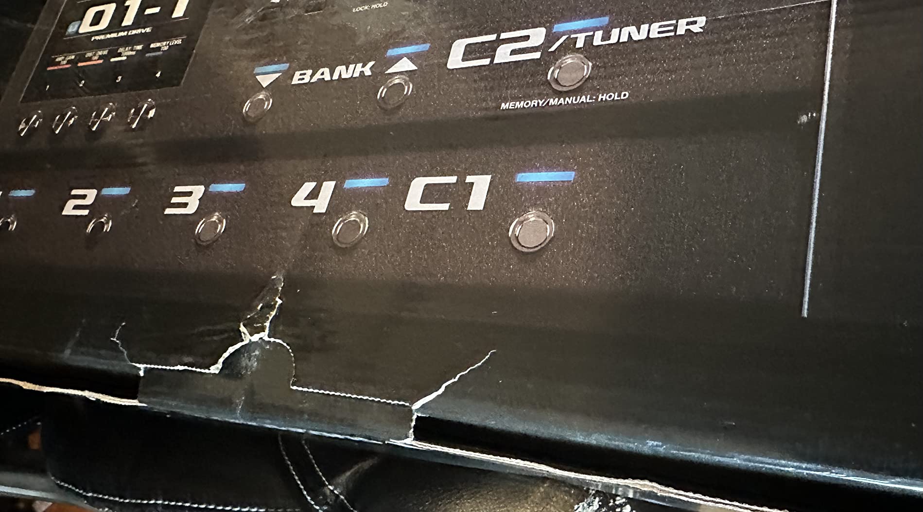 GX-100 | Advanced Guitar Effects Processor | Authentic Tube Amp Tone with AIRD Technology | 32 Amp Types & 170+ BOSS Effects customer photo 2