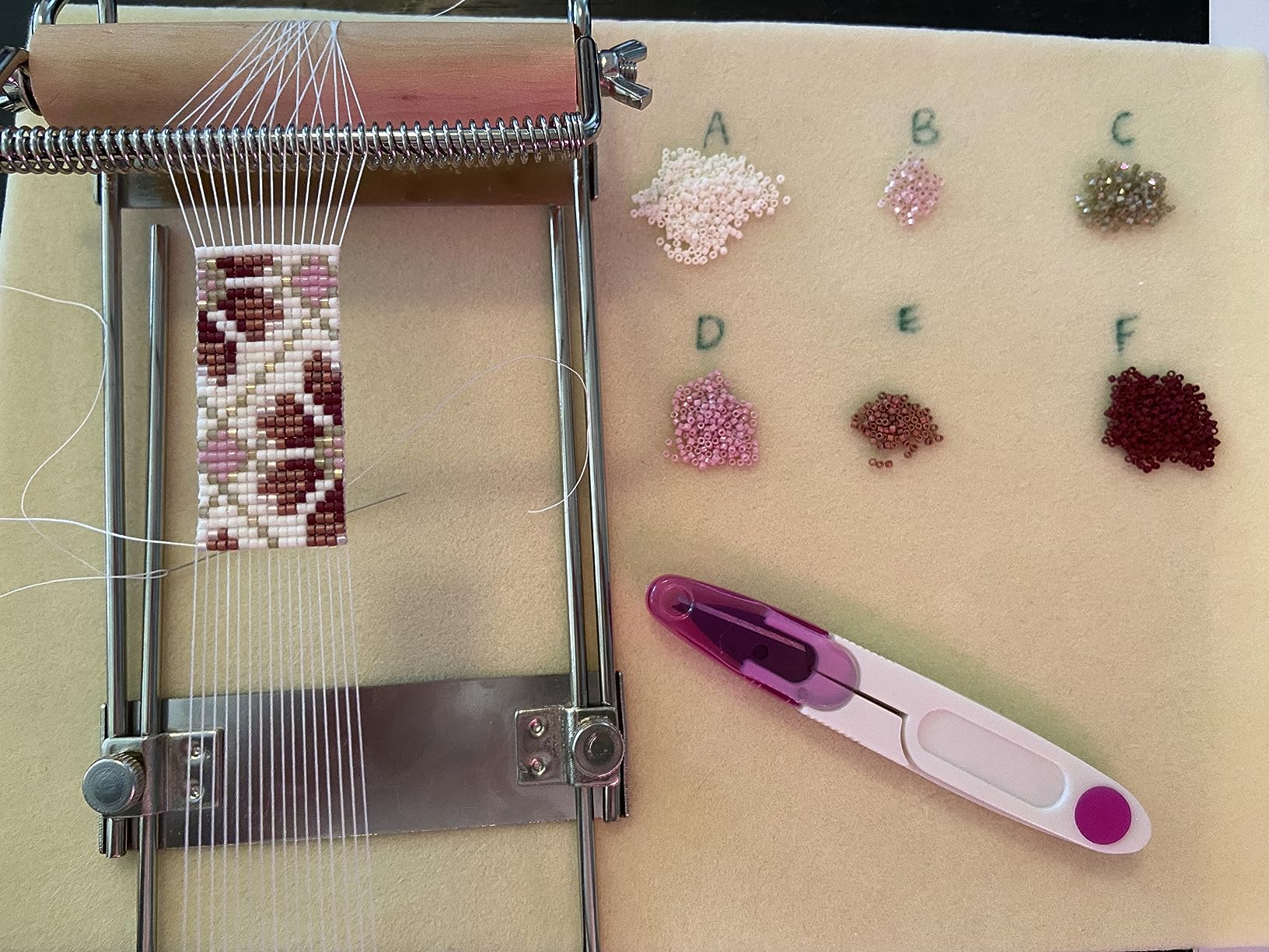 hobbyworker The Second Generation Adjustable Bead Loom Kit with Seed Beads,Large Eye Curved Beading Needle, Funnel Tray,Lobster Clasp,Open Ring and Bead Mat for Jewelry Making kit customer photo 1