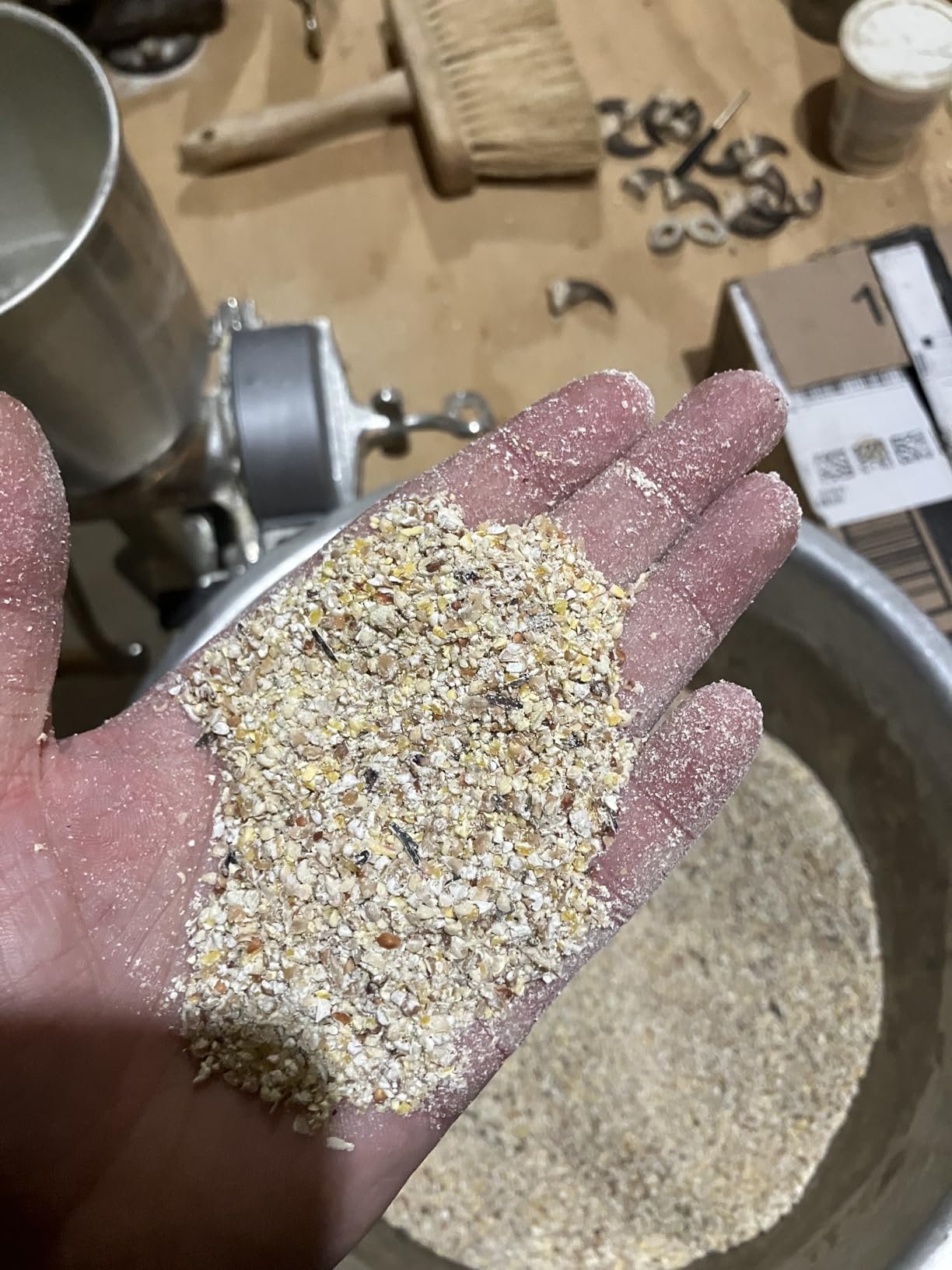 Corona Corn Grinder with High Hopper, Grain Mill, Manual Grinder For Corn, Rice, Soybeans, Pepper, Chickpeas, Cast Iron Wheat Grinder For Domestic Use customer photo 1