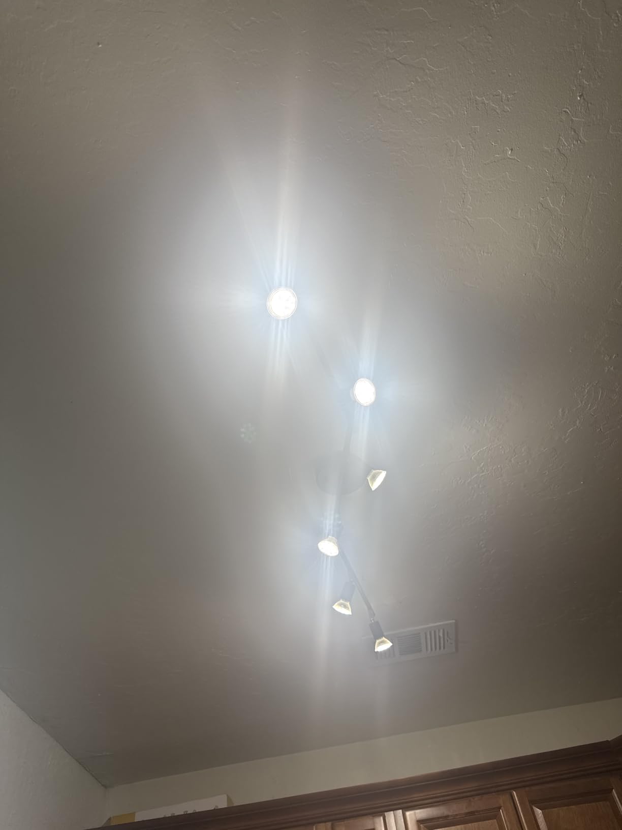 Unicozin LED Track Lighting Kit, 54.13'' Matt Nickel 8 Way Ceiling Spot Lighting, Flexibly Rotatable Light Head, Modern Track Light Included 8 x LED GU10 Bulb (4W, Daylight White, 400LM) customer photo 2
