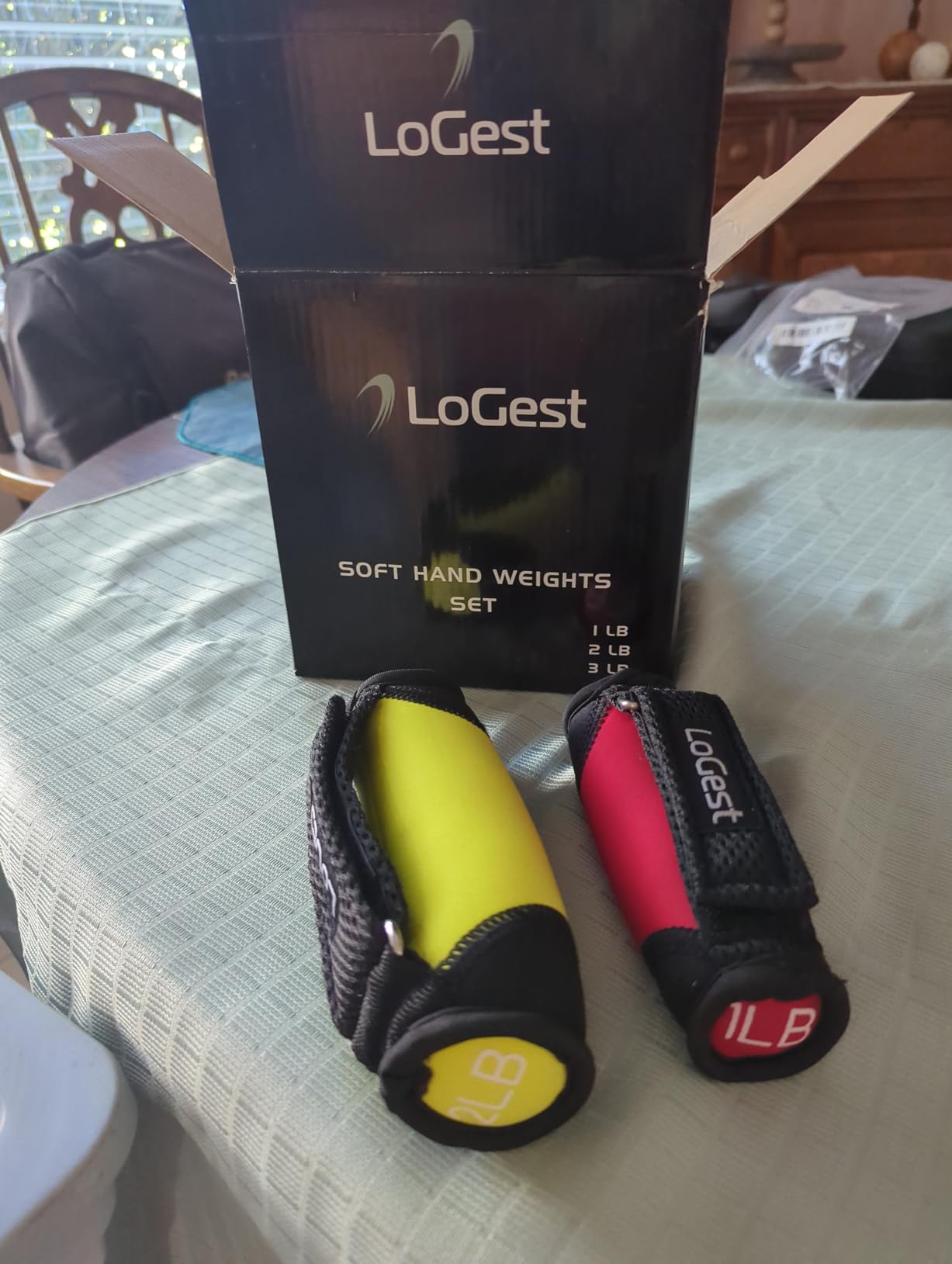 Logest Soft Hand Weights - Adjustable Neoprene Dumbbells (1LB, 2LB, 3LB, 4LB) - Velcro Straps - Weight Training, Walking, Jogging, Aerobics, Yoga customer photo 2
