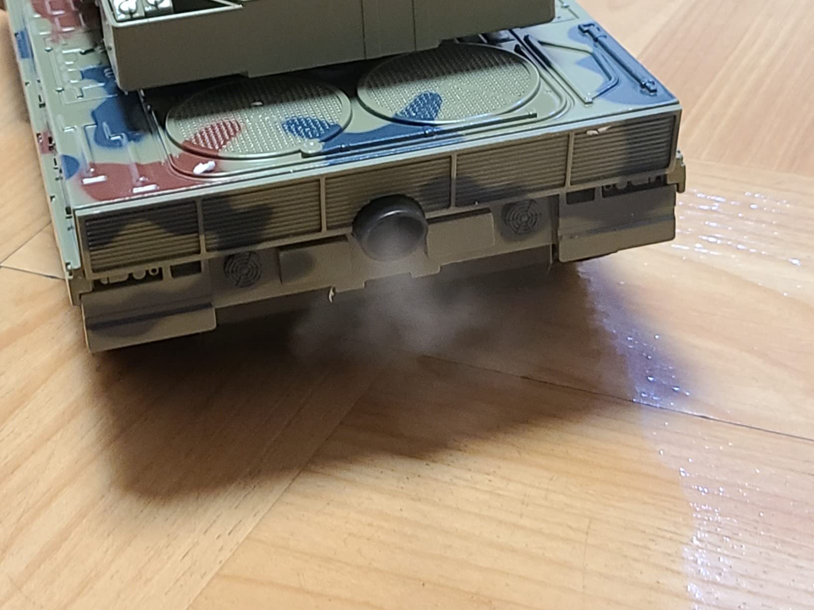 KAIM 1/24 RC Tank,Remote Control Tank for Boys with Smoke, Lights & Sounds,2.4GHz Ger Leopard II Army Model,Military Toys Gift for Kids Ages 6+ customer photo 1
