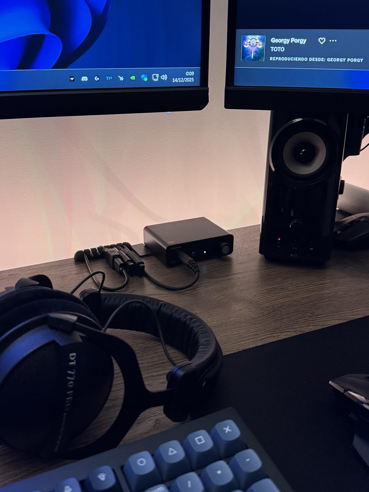 Topping DX1 Mini Stereo DAC Headphone Amplifier Combo - 280mW x2 Powerful Output Two-Stage GAIN Switch USB Chargable Discrete LNRD AK4493S XU208 384kHz/32bit Native DSD256 HiFi Home Audio customer photo 1