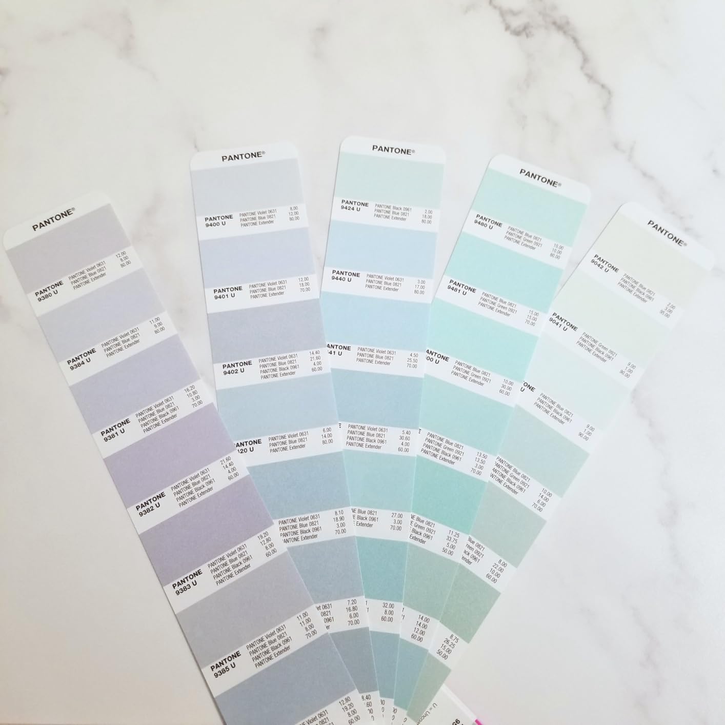 Pantone Color Bridge Guide Coated | Translate Colors into CMYK, HTML, and RGB | GG6103B customer photo 1