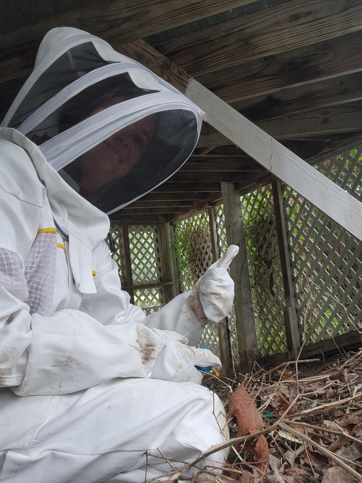 Ultra-Ventilated Polycotton Beekeeping Suit for Men & Women with Gloves & Two Beekeeping Veils customer photo 2