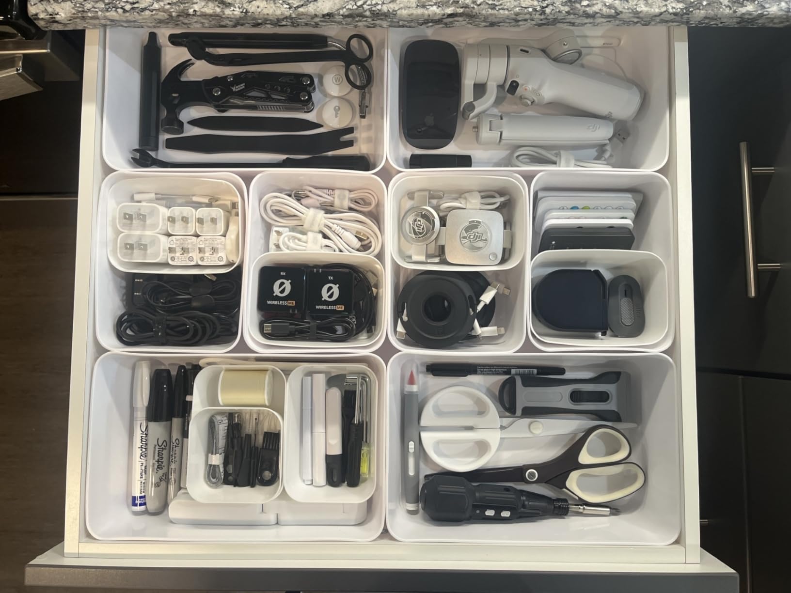 Rode Wireless ME Ultra-compact Wireless Microphone System with Built-in Microphones, GainAssist Technology and 100m Range for Filmmaking, Interviews and Content Creation customer photo 1