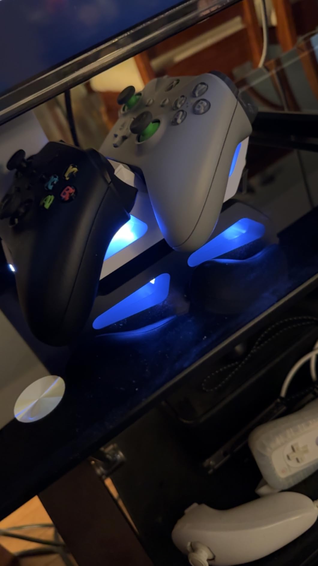 PowerA Play & Charge Kit for Xbox Series X|S and Xbox One - Green customer photo 2