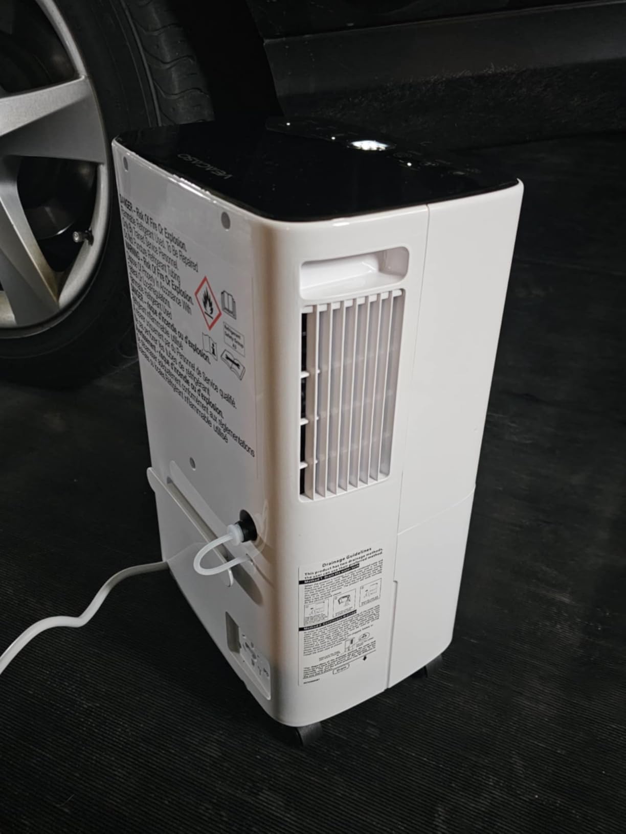 VEAGASO 34 Pint/D Dehumidifier for Basement with Drain Hose, 2500 Sq.Ft Dehumidifiers for Home, Bathroom, Bedroom - 3 Modes, 24H Time, 40dB, 0.53 Gallon Water Tank, Intelligent Humidity Control customer photo 1