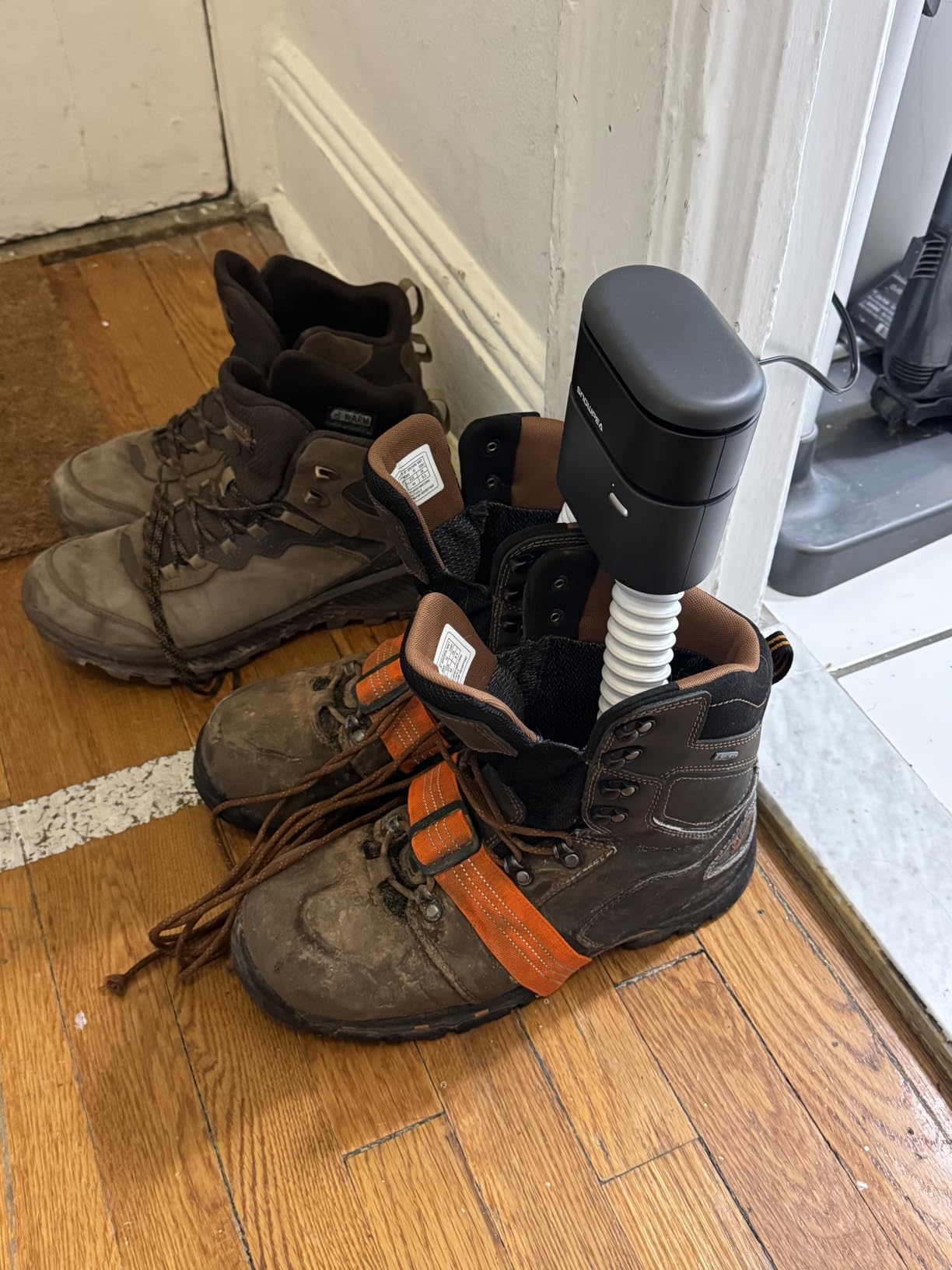 Shoe Dryer, Ski Boot Dryer with Fan Heater, 11.8in Extendable Hoses, Rapid Drying, 3/6/9 Hour Timer, Portable, Compact customer photo 1