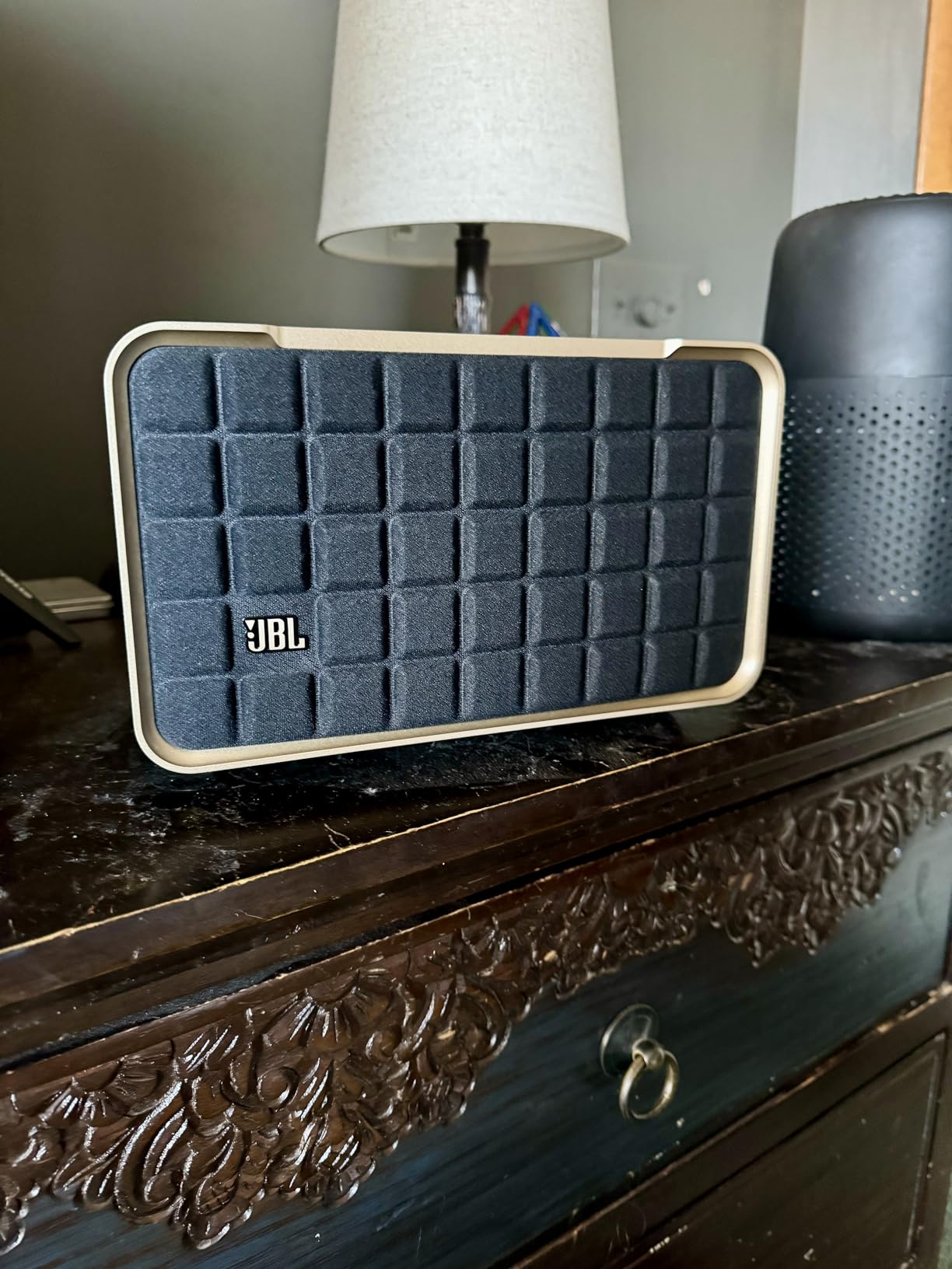 JBL Authentics 200 - Retro Style Smart Home Speaker with Built in Wi-Fi, Bluetooth and Voice Assistants, Alexa and Google Assistant, Multi-Room Playback customer photo 2