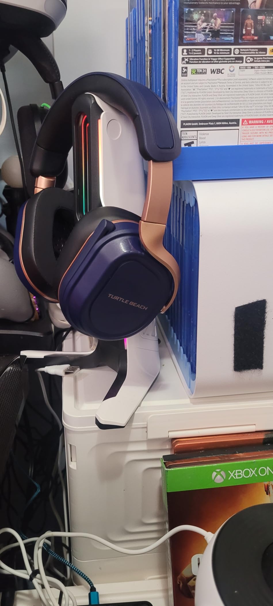 RGB Gaming Headset Stand with 2 USB and 1 Type-C Ports, Game Headphone Mount for PC Computer customer photo 1