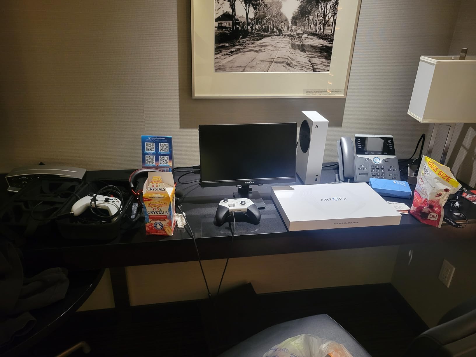 ARZOPA 16.1 inch 144Hz Portable Gaming Monitor, 106% sRGB 1080P FHD Kickstand Portable Monitor with HDR, Ultra Slim, Eye Care, External Second Screen for Laptop, PC, PS5, Mac, Xbox-Z1FC customer photo 2