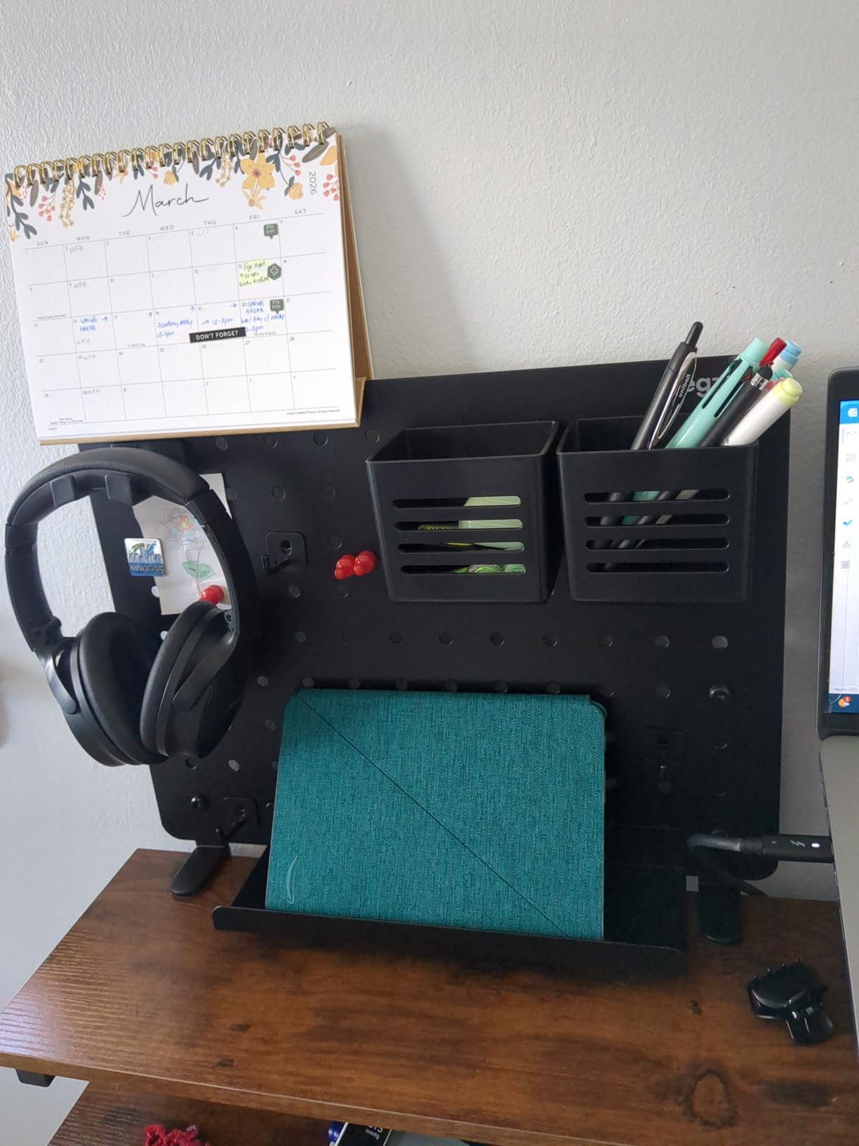 Clamp-on Desk Pegboard, Desk Organizer for Office Gaming Home, Magnetic Metal Peg Board with 10 Accessories, Privacy Panel for Office, 16.5