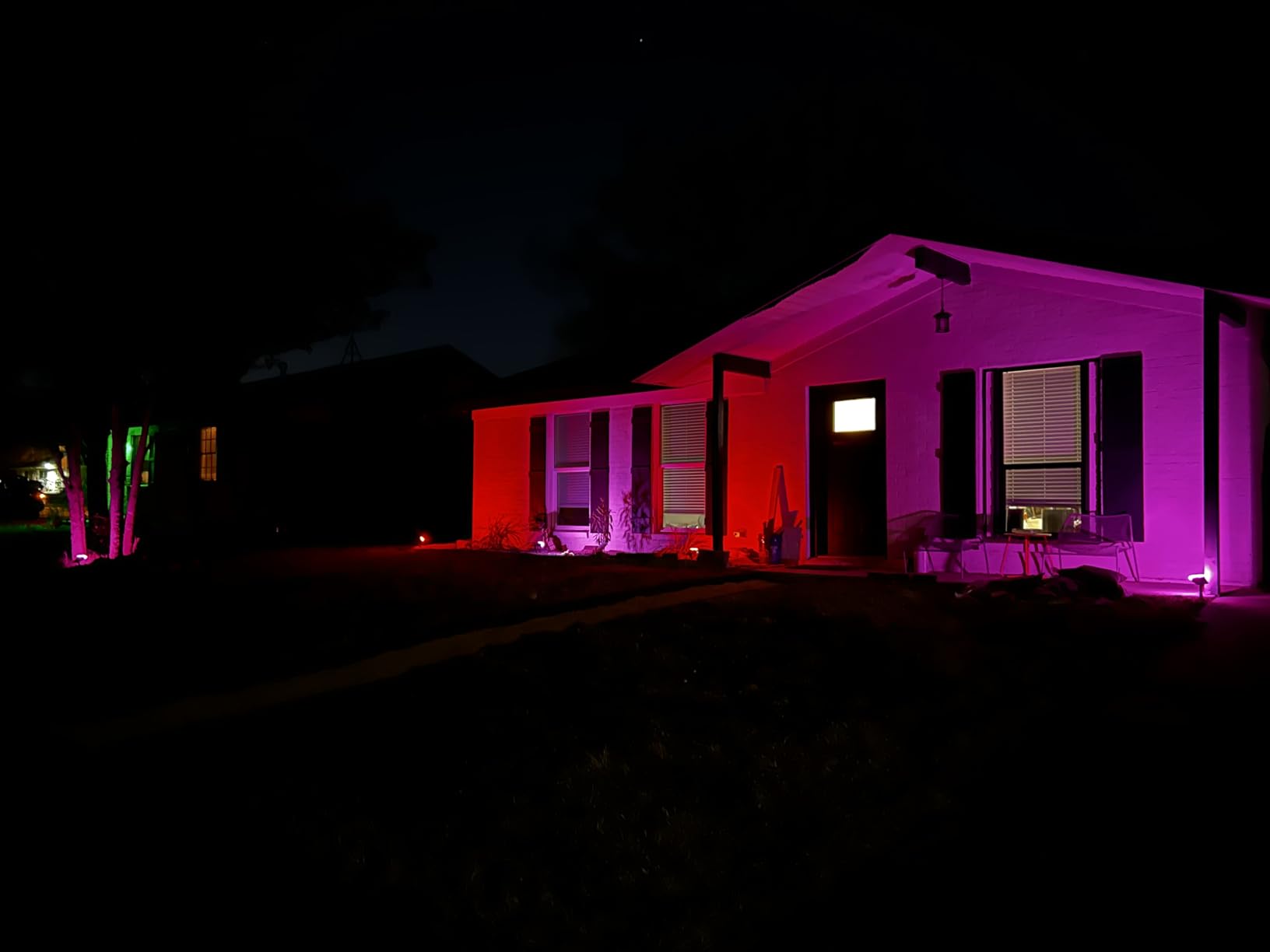Linkind Smart Solar Lights Outdoor SL5 with Motion Sensor, APP Control Color Changing Solar Spot Lights Outdoor, Easter Decorations, IP65 Landscape Lighting for Yard, Garden, Path(6 Pack) customer photo 1