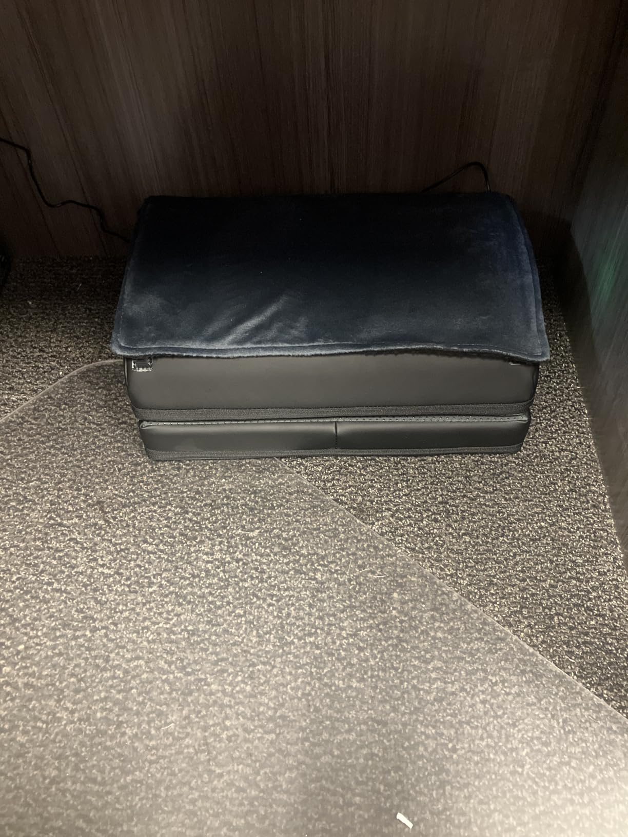 Heated Foot Rest Under Desk at Work, Ergonomic Desk Footrest with Vibrating Massage and Adjustable Height, Foot Warmer with Pocket customer photo 2