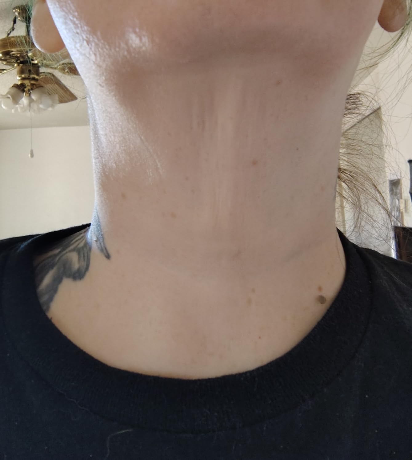 MAREE V Line Lifting Mask with 24K Gold - Deep Collagen Face Mask for Women - Jawline Shaper Mask with Retinol & Hyaluronic Acid - Neck Tightening & Firming - Double Chin Strap for Face Lift customer photo 1