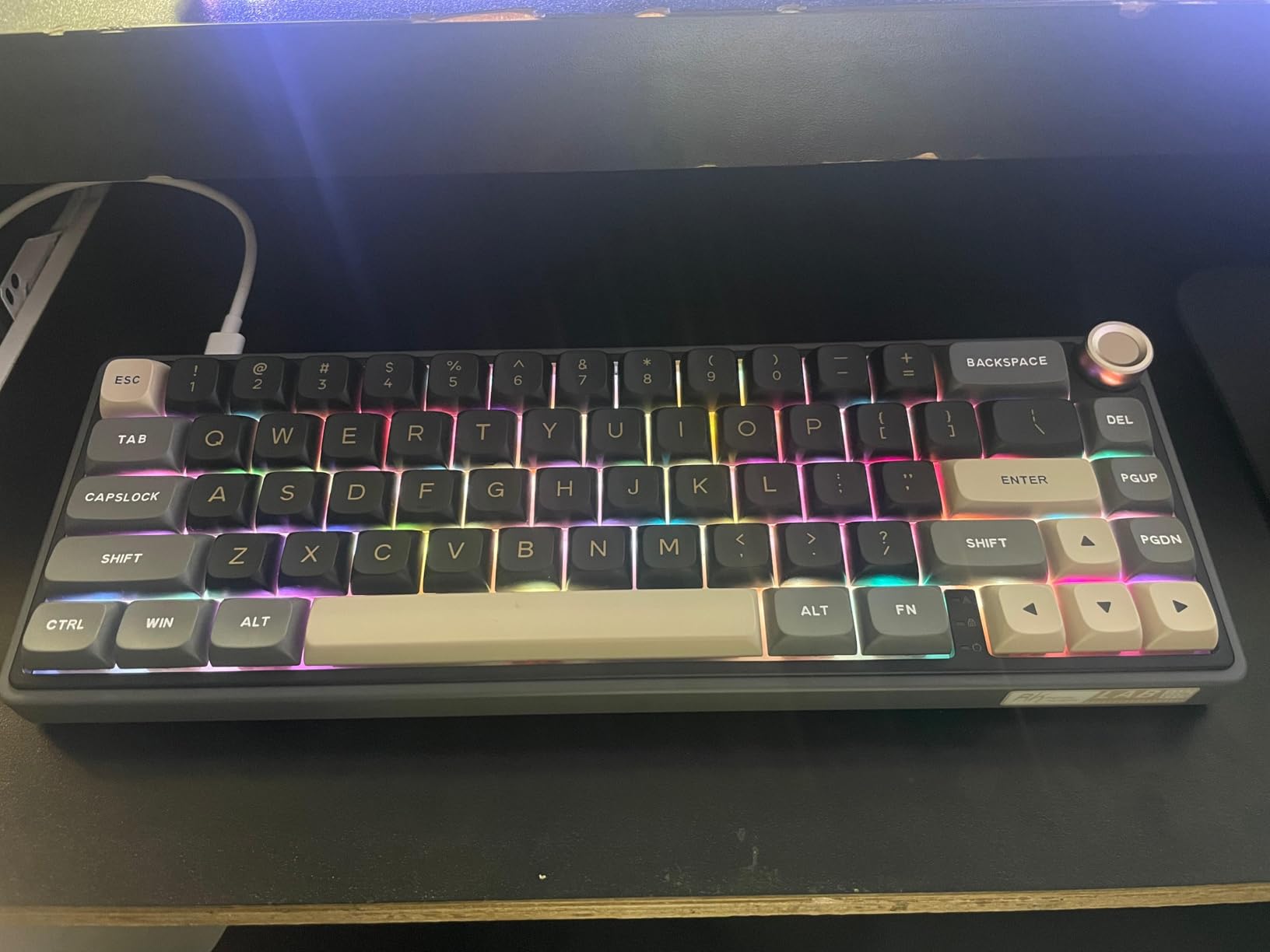 RK ROYAL KLUDGE R65 Wired Mechanical Keyboard with Volume Knob, 60% Percent RGB Backlit Gasket Mount Gaming Keyboard with PBT Keycaps, MDA Profile, QMK/VIA, 66 Keys Hot Swappable Cream Switch, Pink customer photo 2