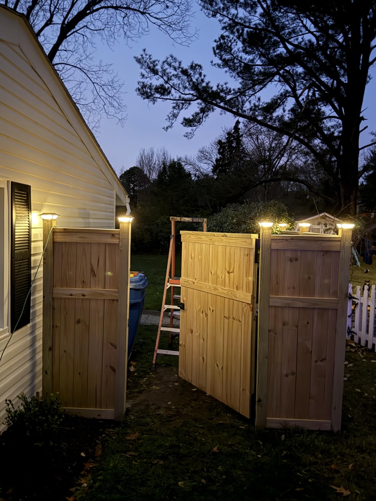 VOLISUN 4x4 Solar Post Cap Light 12pack,Solar Fence-Post Lights Outdoor Waterproof for Wooden/Vinyl Post,Black Deck Post Cap Light Solar Powered with Warm White for Garden/Patio/Porch customer photo 1