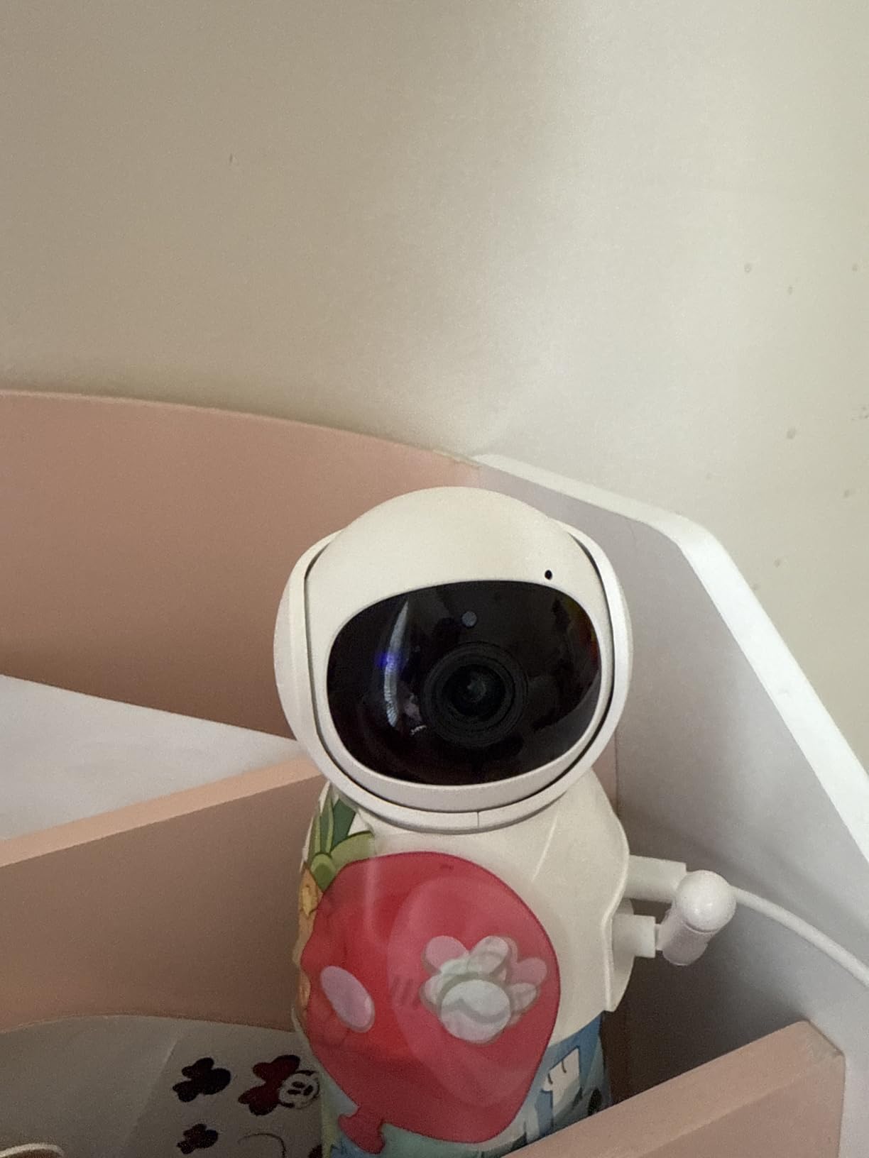 iFamily Split Screen Baby Monitor, Large Display Video Baby Monitor with 2 Cameras and Audio, Long Range, Remote pan tilt, Night Vision, Temperature Sensor, 2 Way Talk, Feeding Clock and lullabies. customer photo 2
