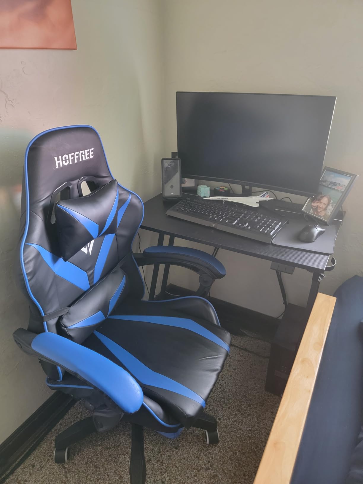HOFFREE Massage Gaming Chair for Kids Computer Gamer Chair with Footrest and Lumbar Support Reclining PC Game Chair with Headrest for Gaming Room Red and Black customer photo 1