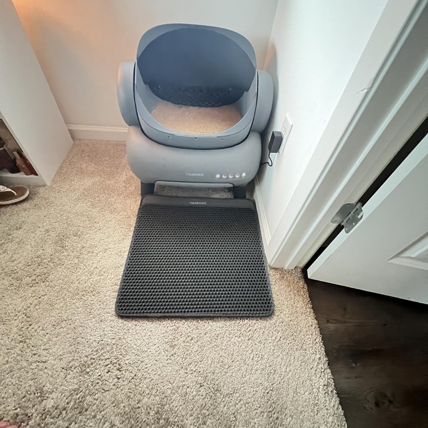 M1 Plus Open-Top Self-Cleaning Cat Litter Box, 360 Safety Sensors, Advanced Odor & Leak Control, Automatic for Large & Multi-Cat Homes, Litter Mat & 2 Rolls Refill Bags Included customer photo 1