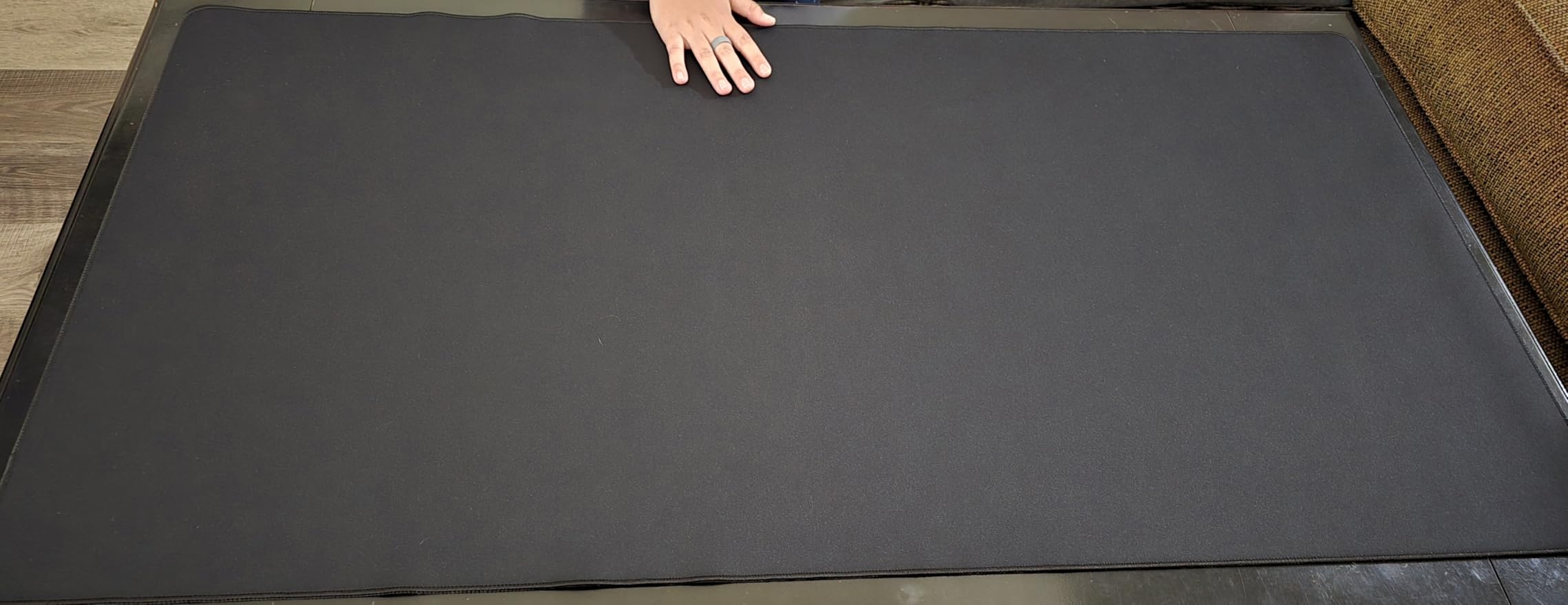 Large Tabletop Game Playmat, Poker Mat, Water and Stain Resistant Non-Slip Desk Mat, Mahjong Mat, Card and Roleplaying Games MAT Thick Stitched Edge Cushioned Rubber Mat (160 * 80cm*2mm) Black customer photo 1
