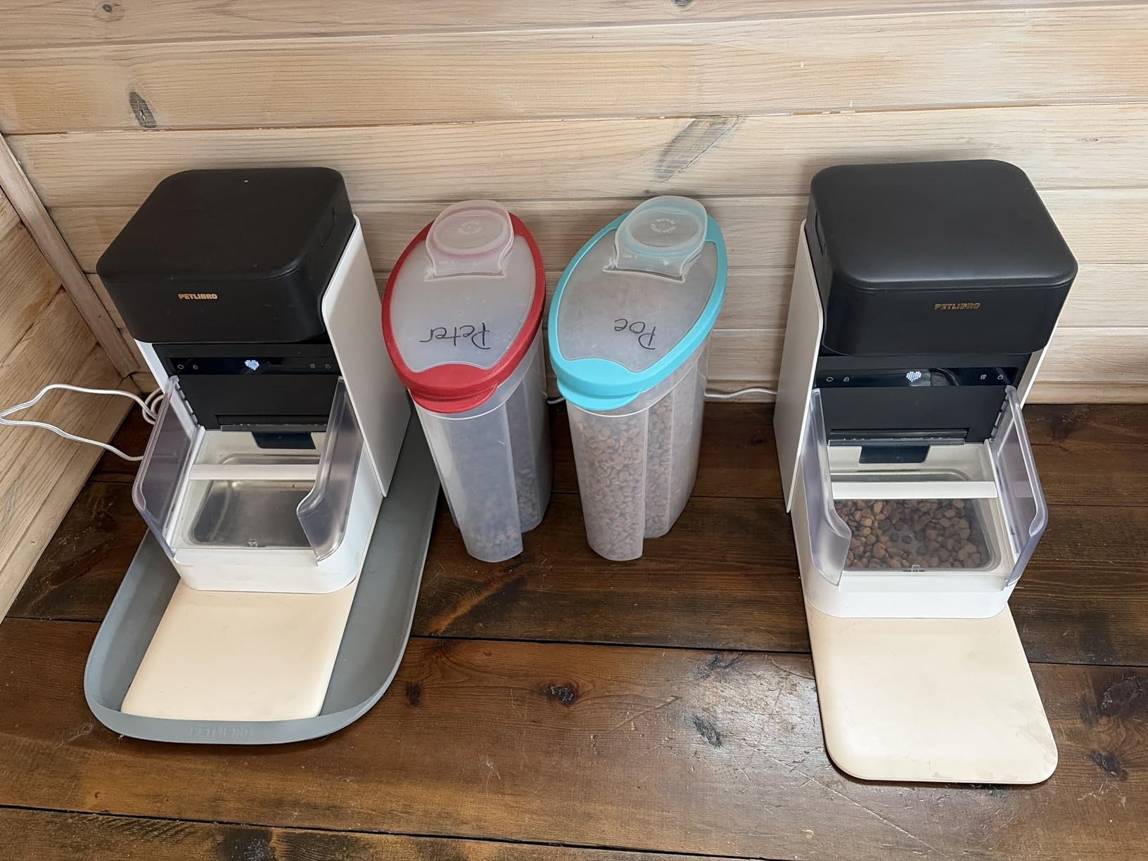 PETLIBRO RFID Automatic Cat Feeder, Collar Tag-Activated Personalized Meals, 5G&2.4G Wi-Fi Programmable Cat Food Dispenser with Cats Recognition & Diet Tracking for Multi-Pet Homes customer photo 1