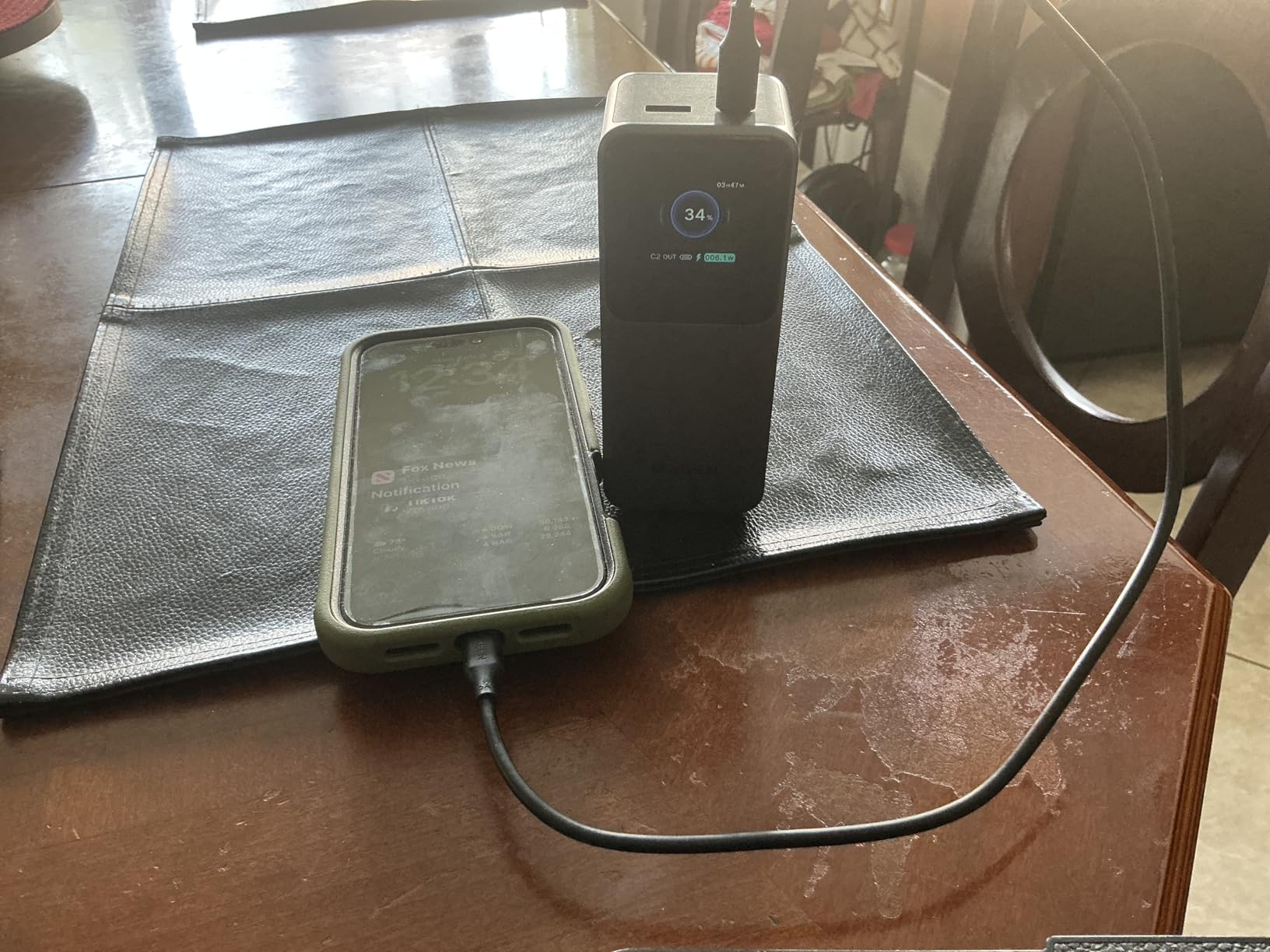 UGREEN Nexode Power Bank 20000mAh 130W Portable Charger 72Wh PD Fast Charging 3-Port USB C Battery Pack with TFT Smart Display customer photo 2