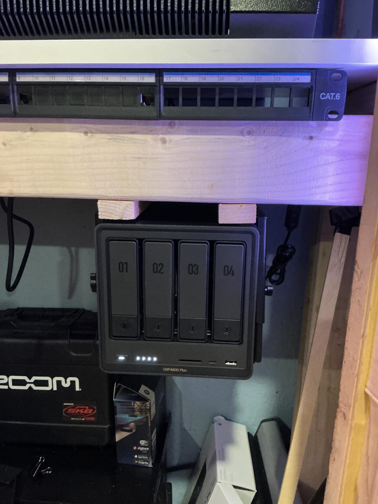 UGREEN NAS DXP4800 Plus 4-Bay Desktop NAS, Intel Pentium Gold 8505 5-Core CPU, 8GB DDR5 RAM, 128G SSD, 1 * 10GbE, 1 * 2.5GbE, 2 * M.2 NVMe Slots, 4K HDMI, Network Attached Storage (Diskless) customer photo 2