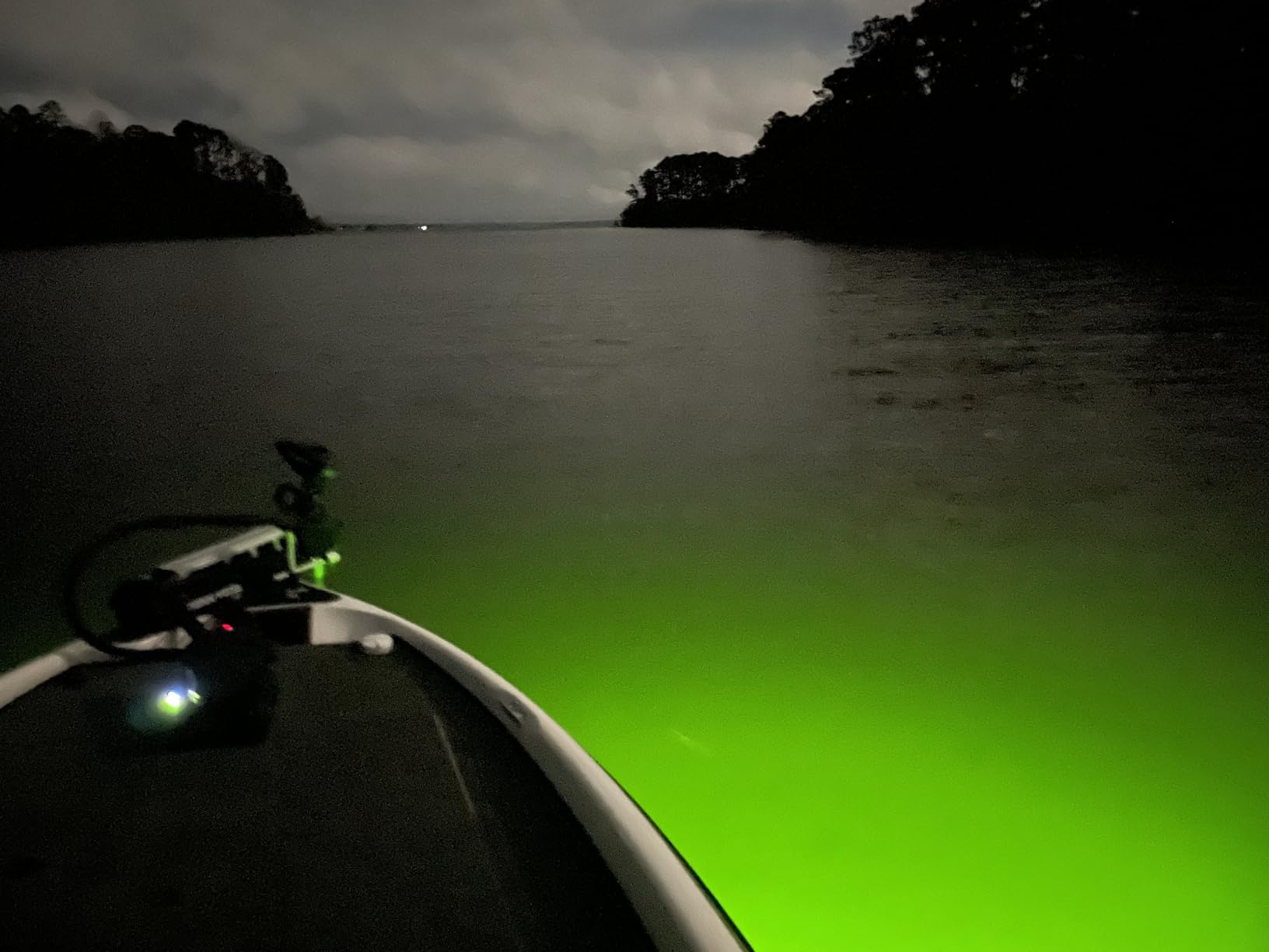 SF DC 12V LED Underwater Fishing Light 45W 70W 100W Fish Attracting Light 5600 7000 13000lm Green Fishing Light Submersible for Dock and Boats IP68 Waterproof with Cigarette Lighter or Battery Clips customer photo 2